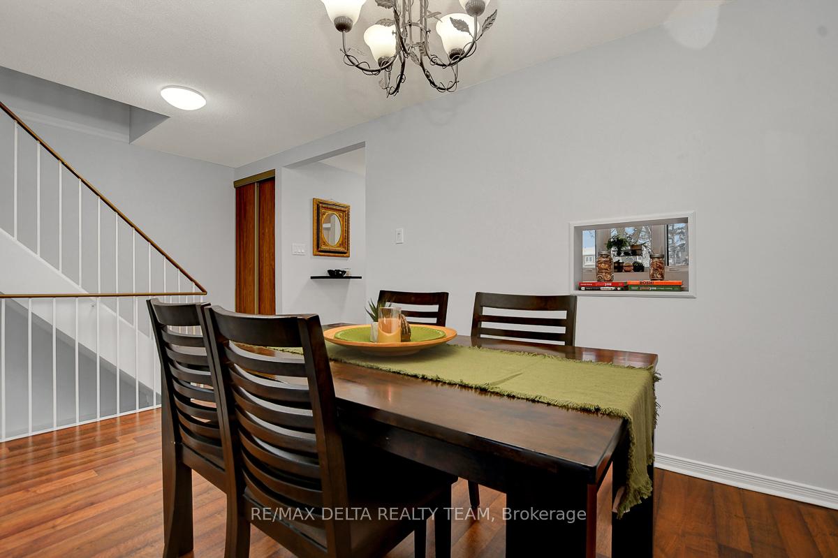 Photo 5 of Unit C, 1705 Lamoureux Drive, Ottawa, Queenswood Heights South — HOMEH