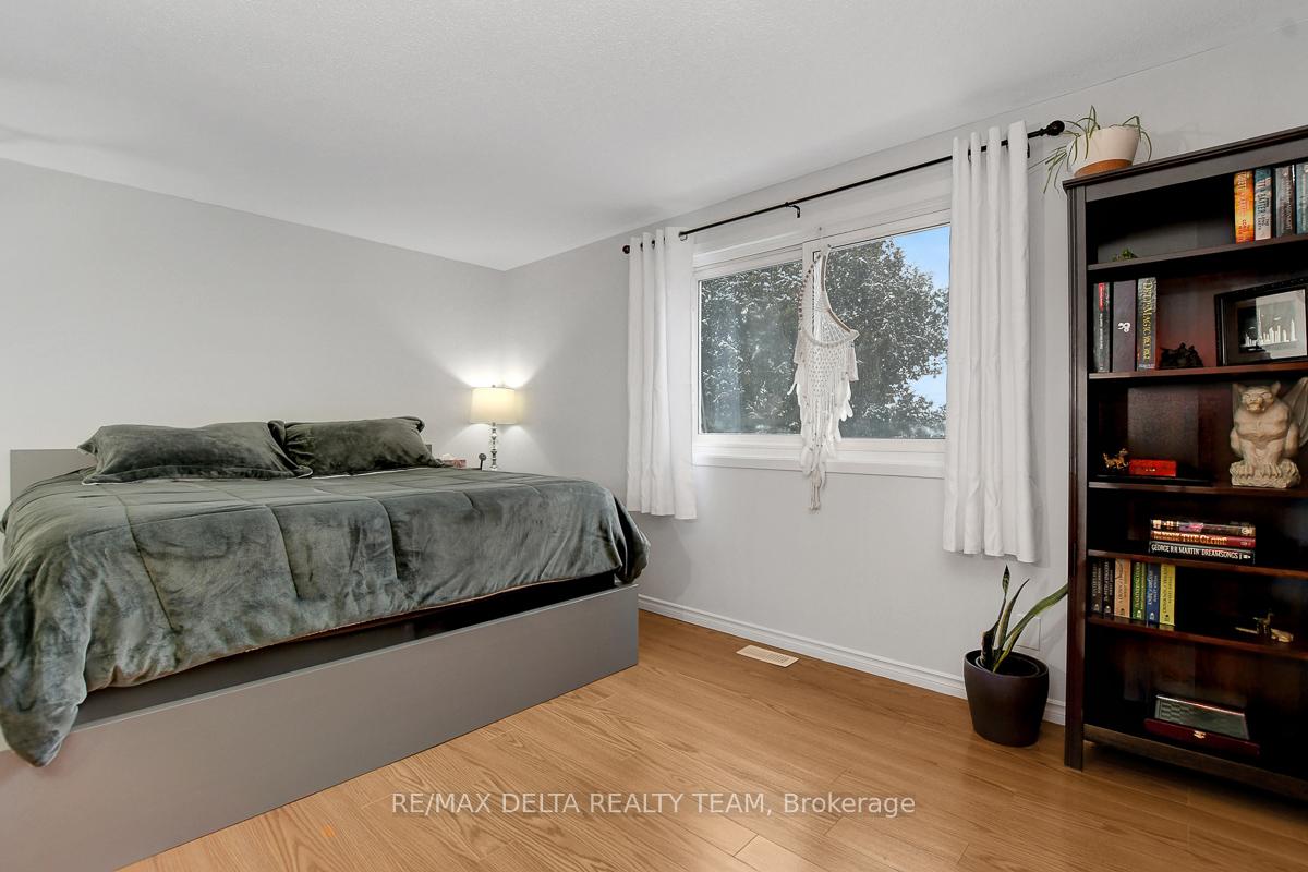 Photo 14 of Unit C, 1705 Lamoureux Drive, Ottawa, Queenswood Heights South — HOMEH