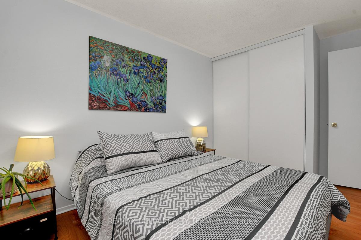 Photo 18 of Unit C, 1705 Lamoureux Drive, Ottawa, Queenswood Heights South — HOMEH