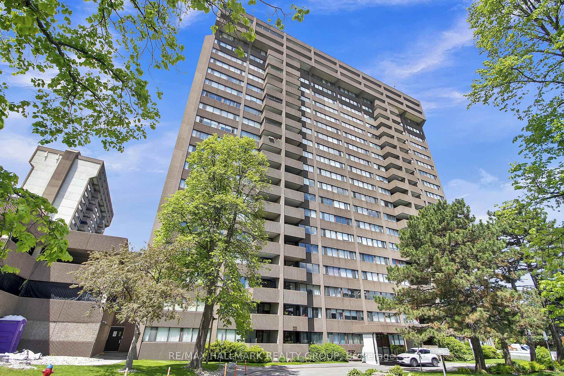 Front of Unit 501, 1285 Cahill Drive