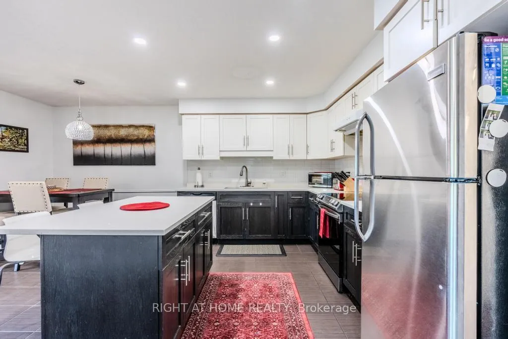 Photo 6 of Unit 26, 14 Amos Drive, Guelph, Kortright East — HOMEH