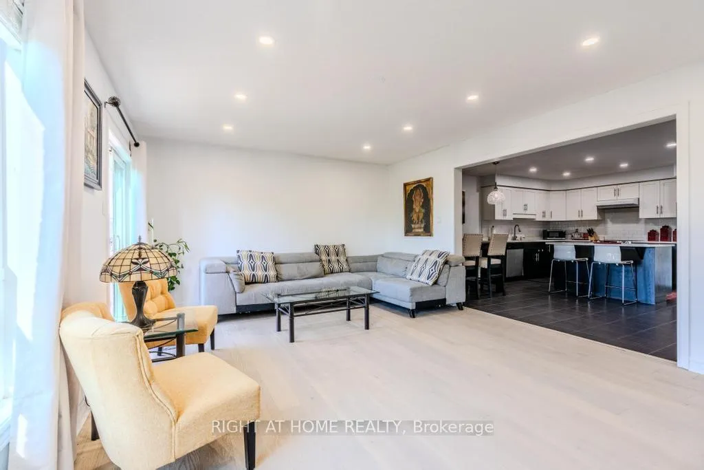Photo 17 of Unit 26, 14 Amos Drive, Guelph, Kortright East — HOMEH