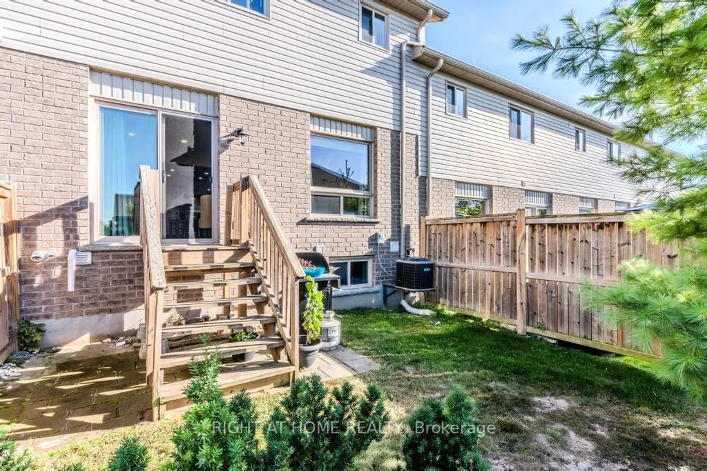 Photo 21 of Unit 26, 14 Amos Drive, Guelph, Kortright East — HOMEH