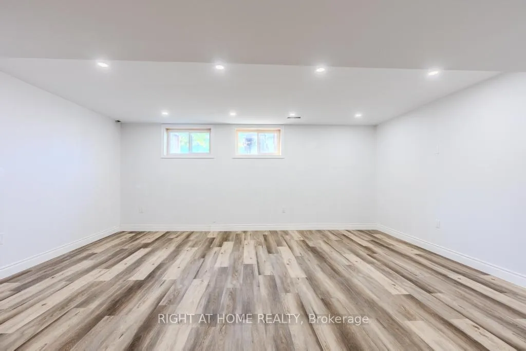 Photo 35 of Unit 26, 14 Amos Drive, Guelph, Kortright East — HOMEH