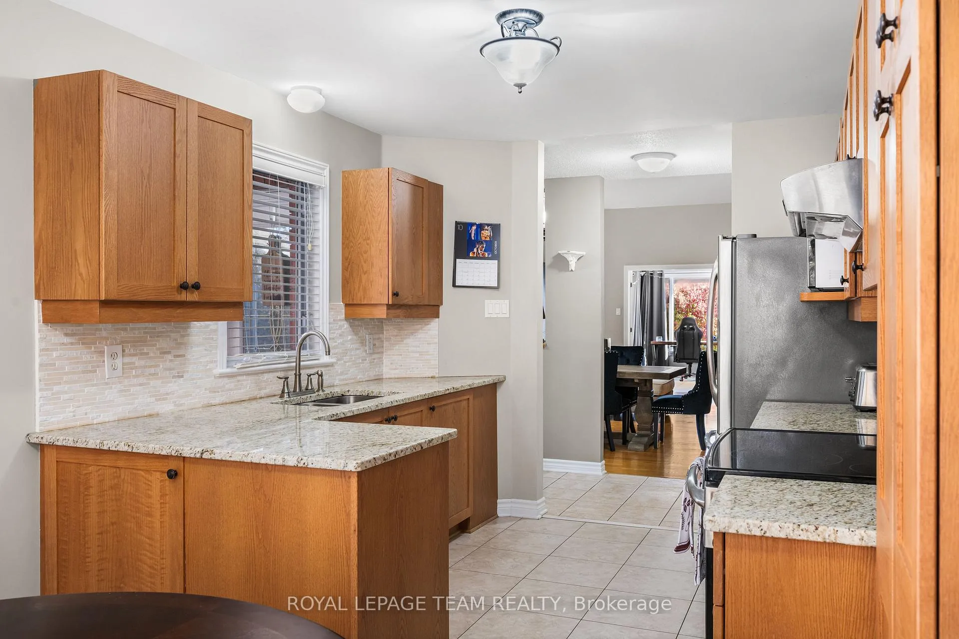 Photo 7 of 16 Spinney Way, Ottawa, Barrhaven - Longfields — HOMEH