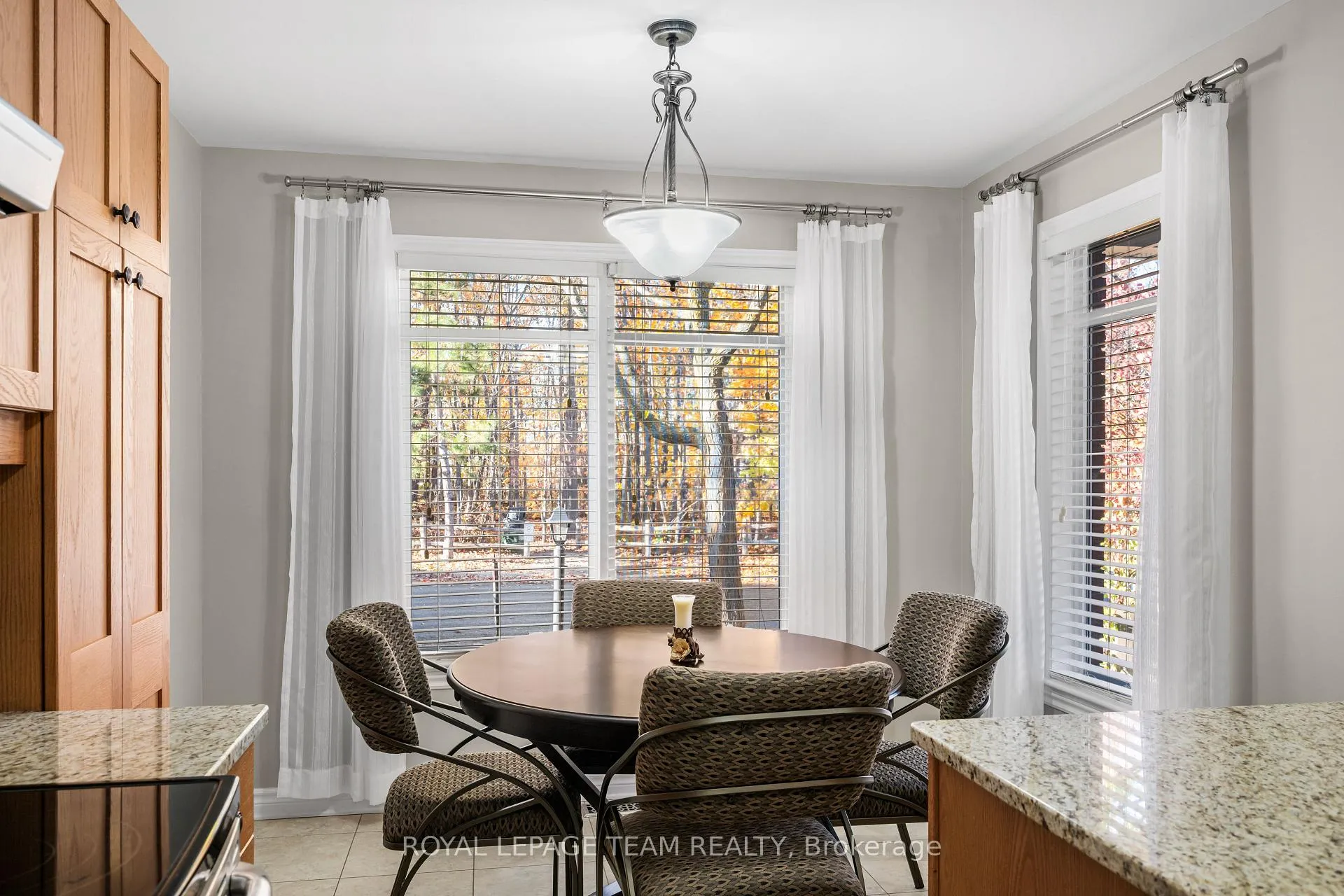 Photo 9 of 16 Spinney Way, Ottawa, Barrhaven - Longfields — HOMEH