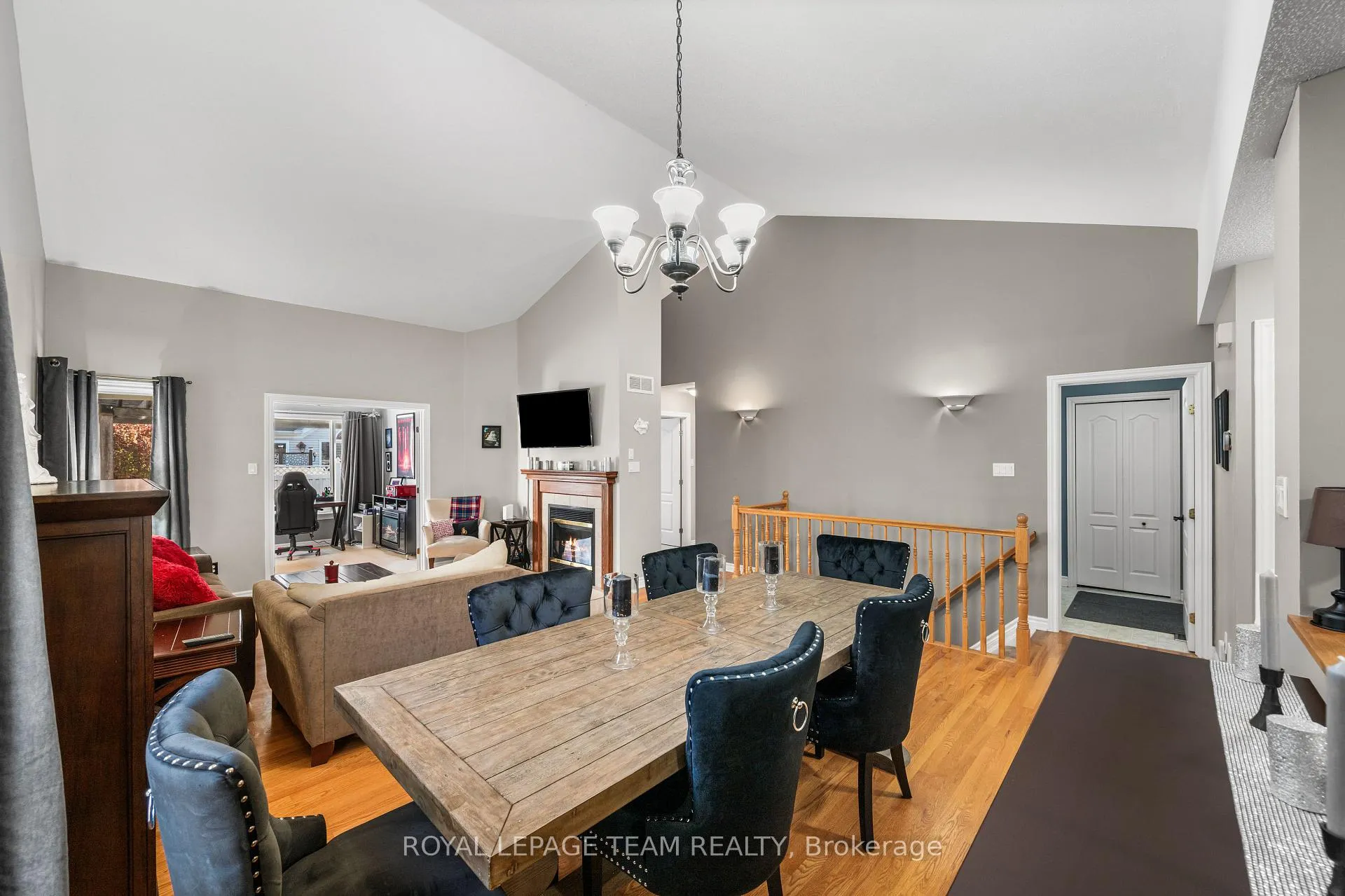 Photo 12 of 16 Spinney Way, Ottawa, Barrhaven - Longfields — HOMEH