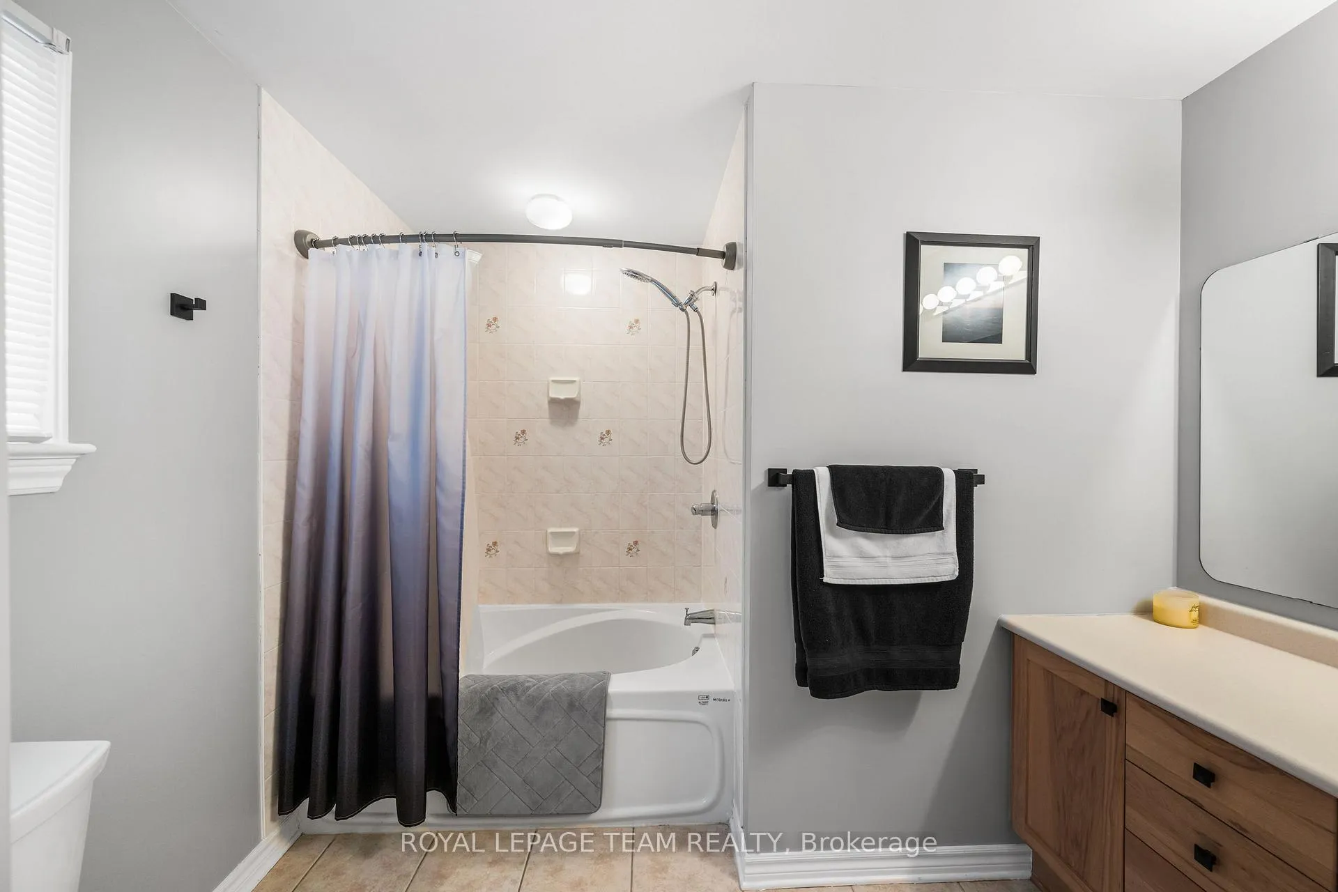 Photo 24 of 16 Spinney Way, Ottawa, Barrhaven - Longfields — HOMEH