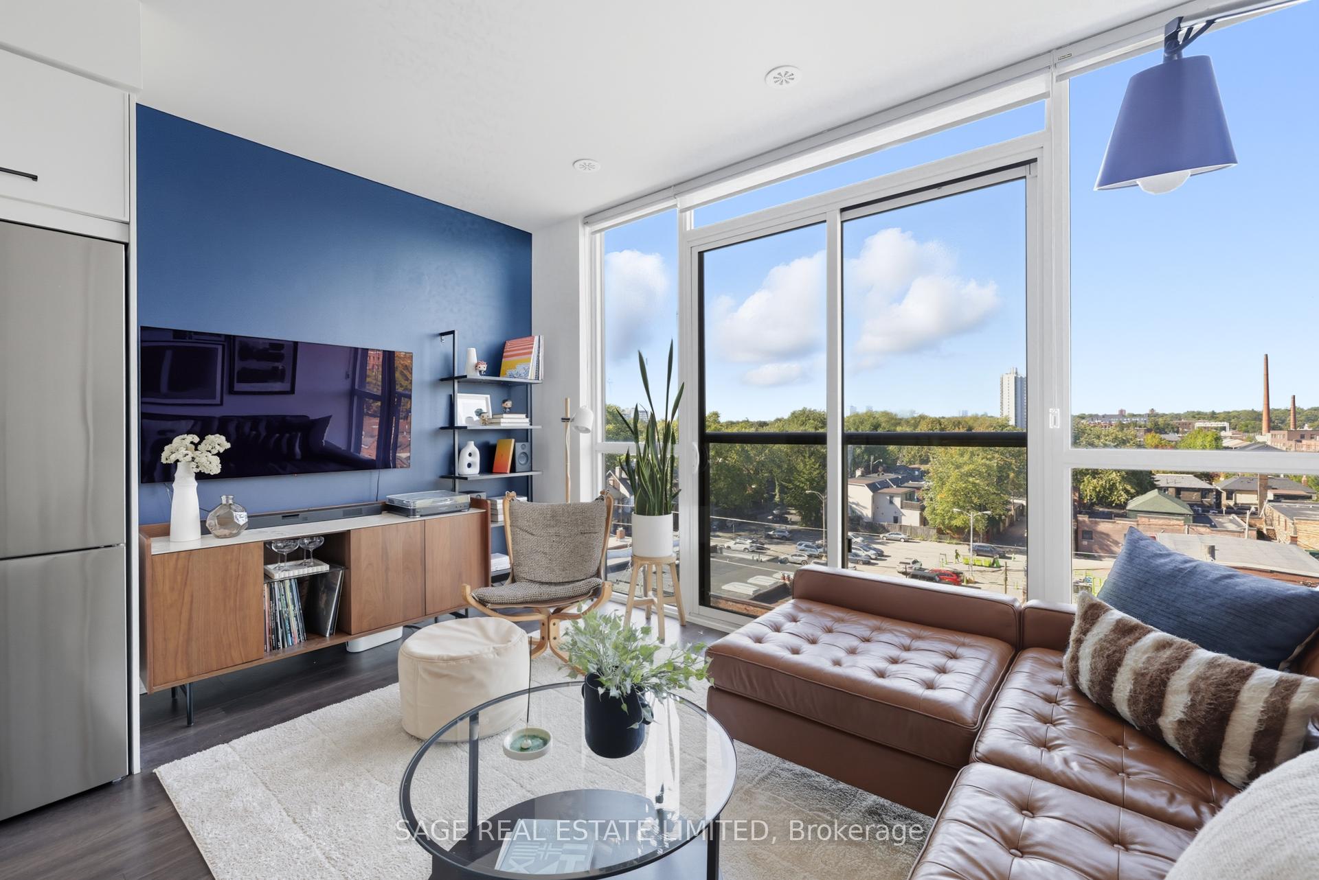 Photo 3 of Unit 605, 899 Queen Street E, Toronto, South Riverdale — HOMEH