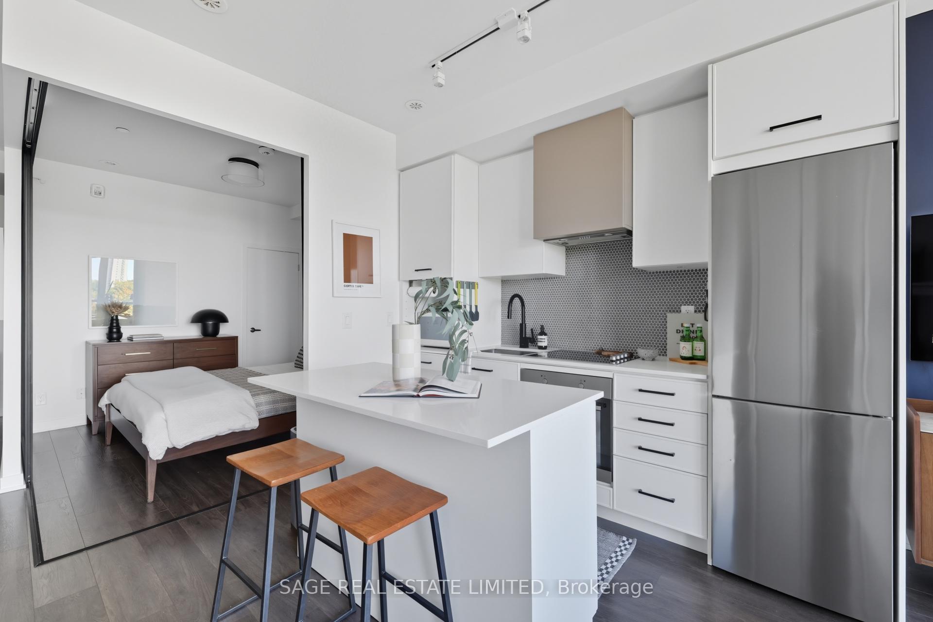 Photo 10 of Unit 605, 899 Queen Street E, Toronto, South Riverdale — HOMEH