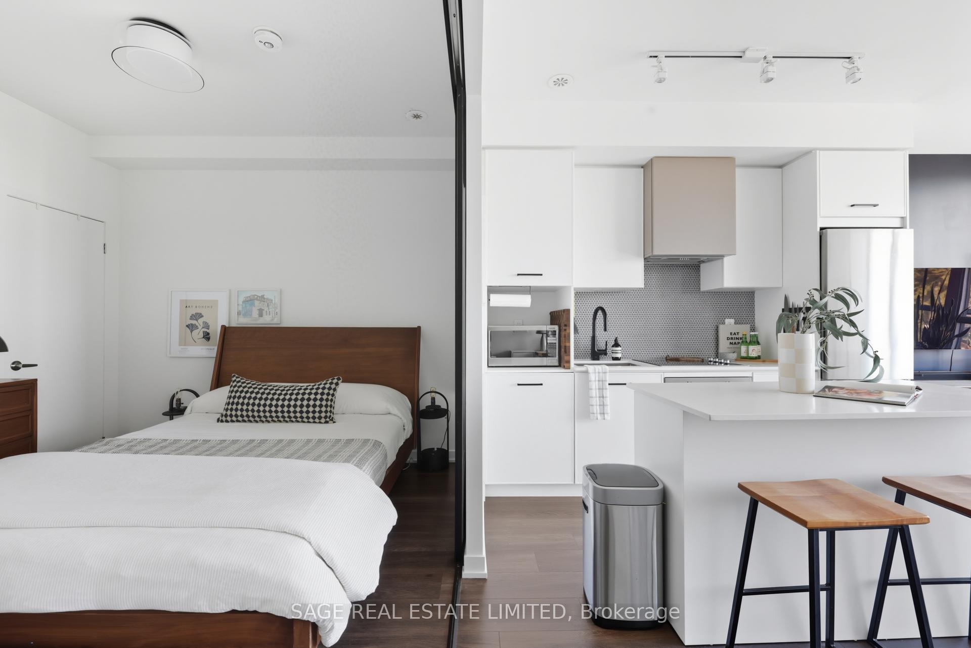 Photo 12 of Unit 605, 899 Queen Street E, Toronto, South Riverdale — HOMEH