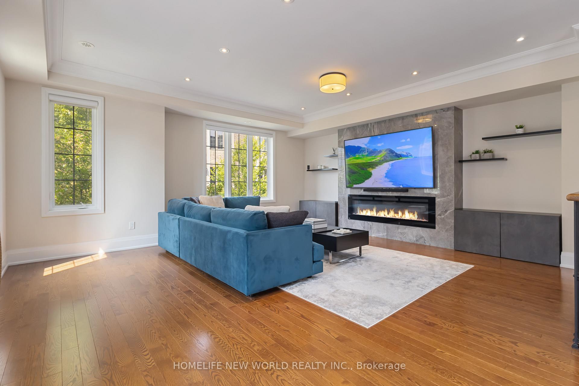 Photo 5 of 22 American Elm Way, Markham, Unionville — HOMEH