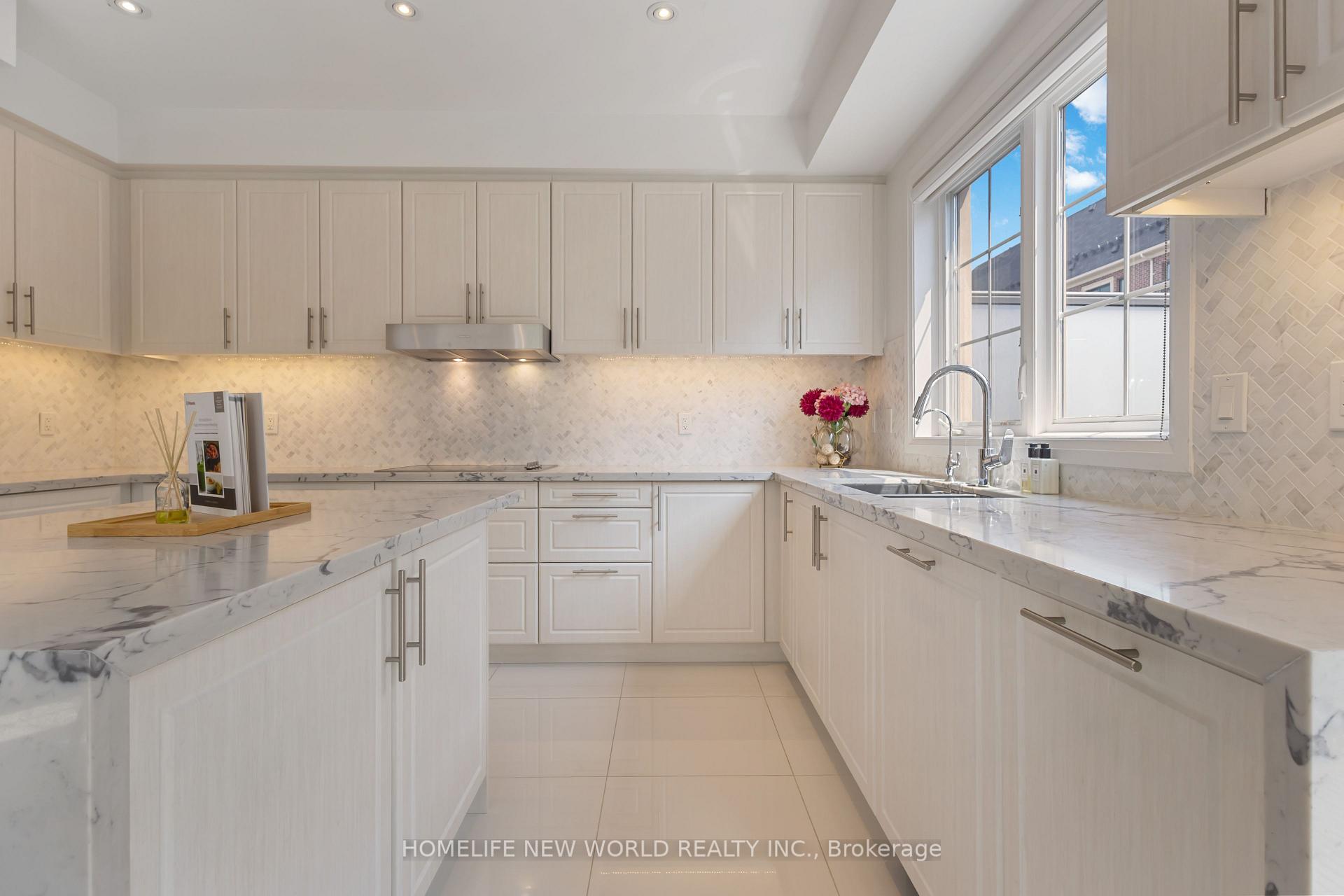 Photo 9 of 22 American Elm Way, Markham, Unionville — HOMEH