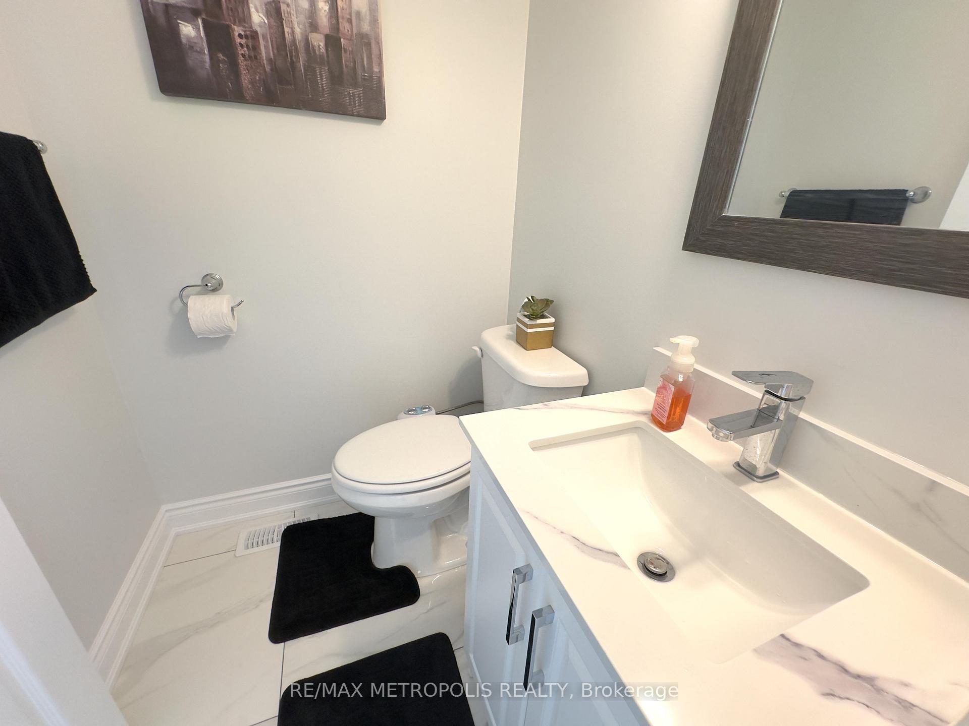 Photo 11 of Unit 48, 1087 Ormond Drive, Oshawa, Samac — HOMEH