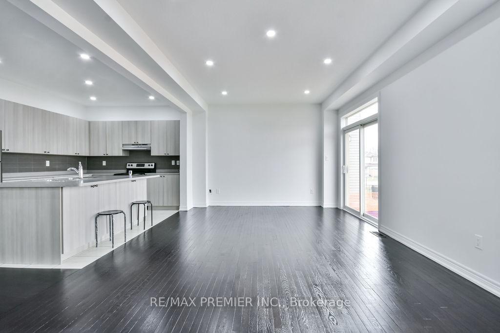Photo 15 of 51 Sasco Way, Essa, Angus — HOMEH