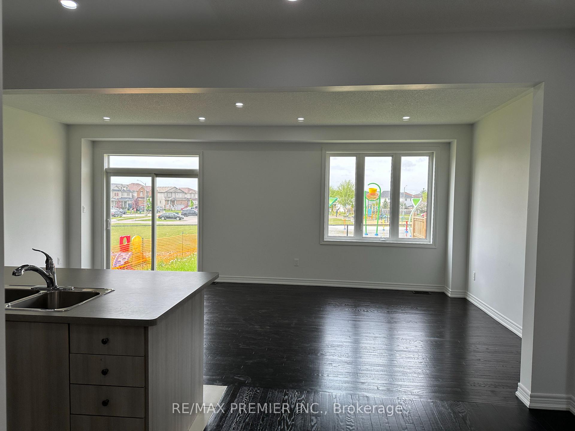 Photo 20 of 51 Sasco Way, Essa, Angus — HOMEH