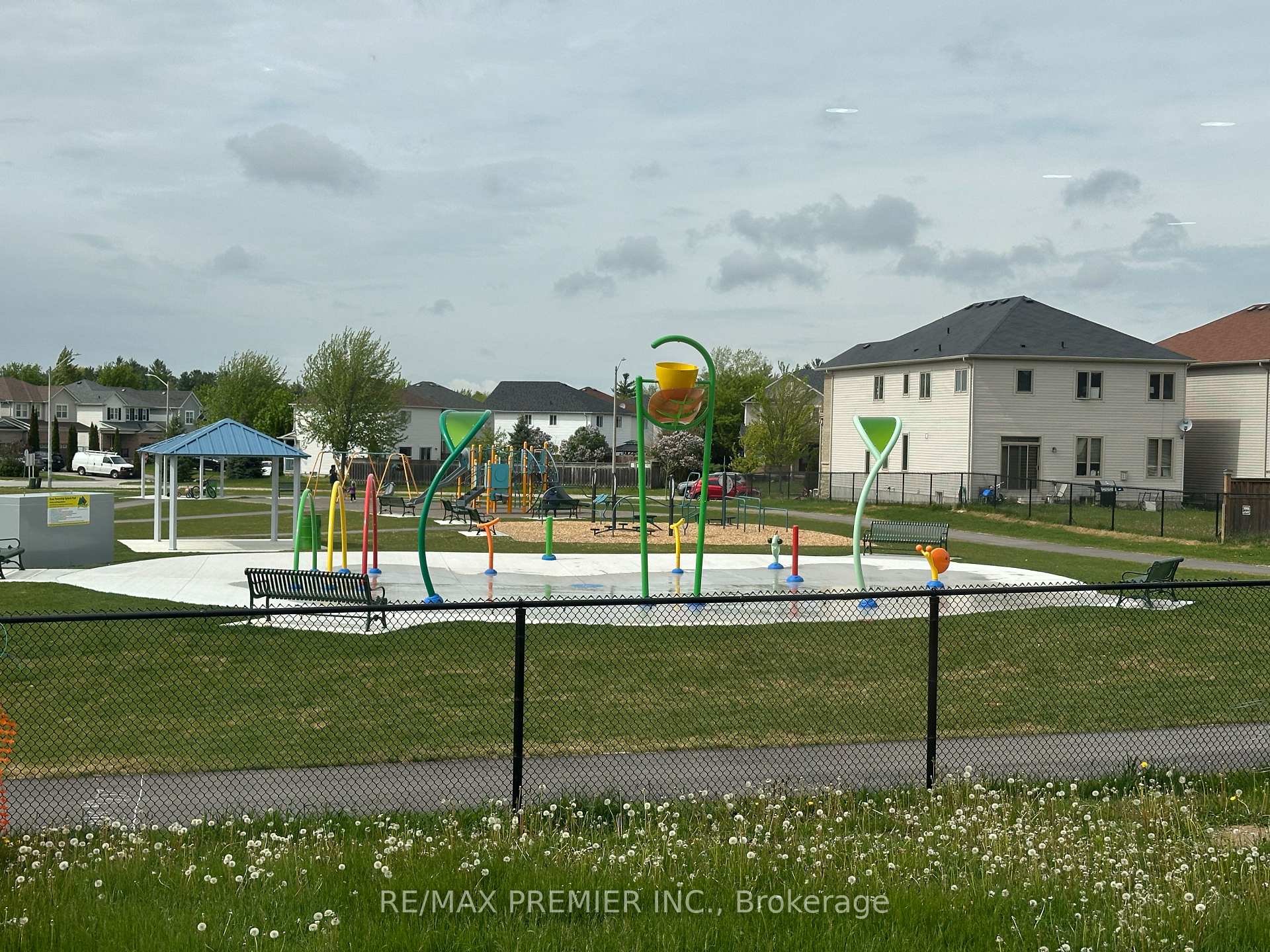 Photo 21 of 51 Sasco Way, Essa, Angus — HOMEH