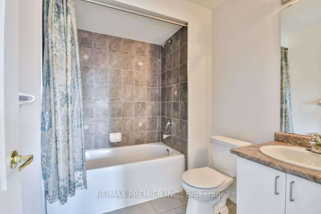 Photo 23 of 51 Sasco Way, Essa, Angus — HOMEH