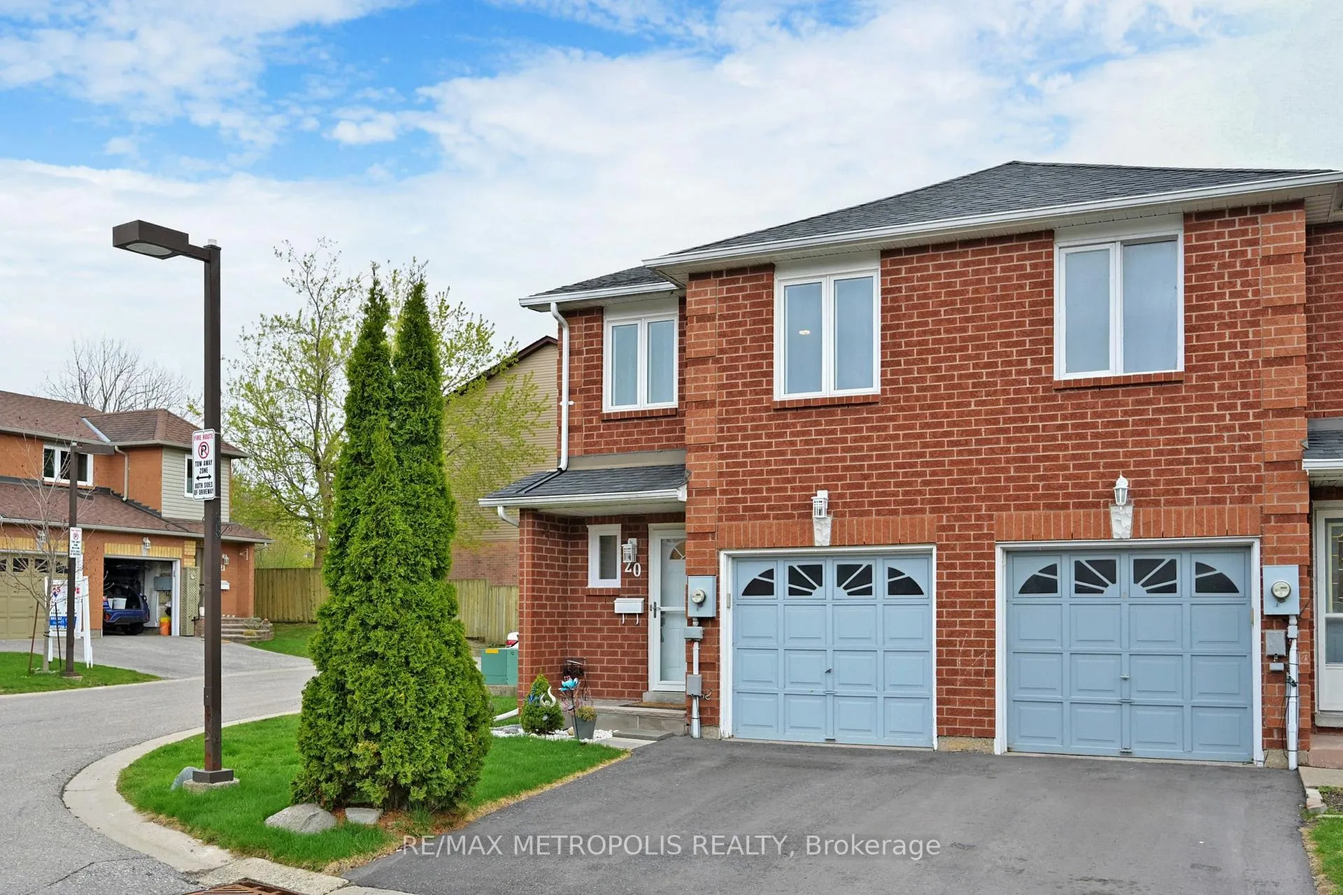 Photo 3 of Unit 20, 811 Wilson Road N, Oshawa, Pinecrest — HOMEH