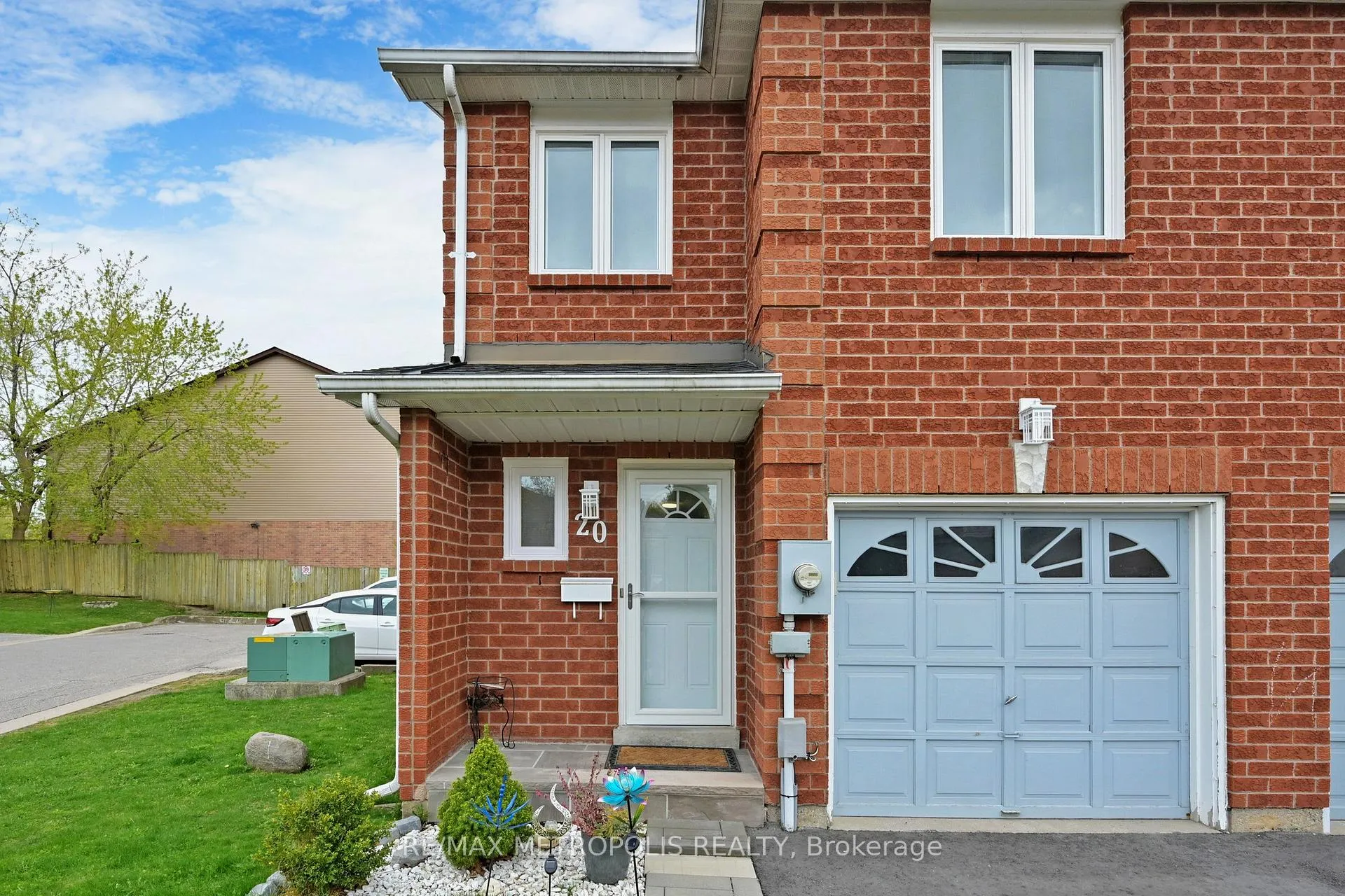 Photo 4 of Unit 20, 811 Wilson Road N, Oshawa, Pinecrest — HOMEH