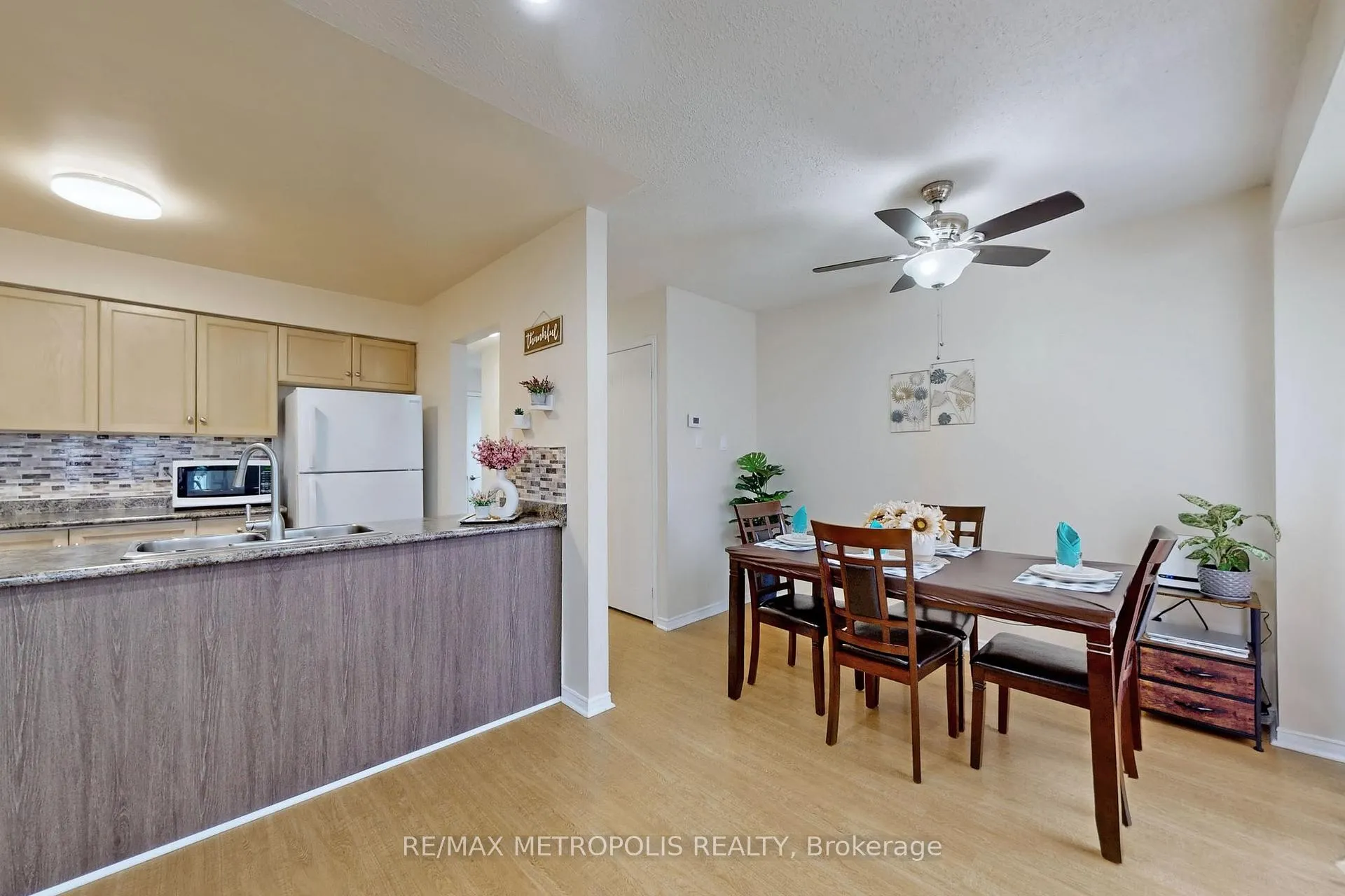 Photo 9 of Unit 20, 811 Wilson Road N, Oshawa, Pinecrest — HOMEH