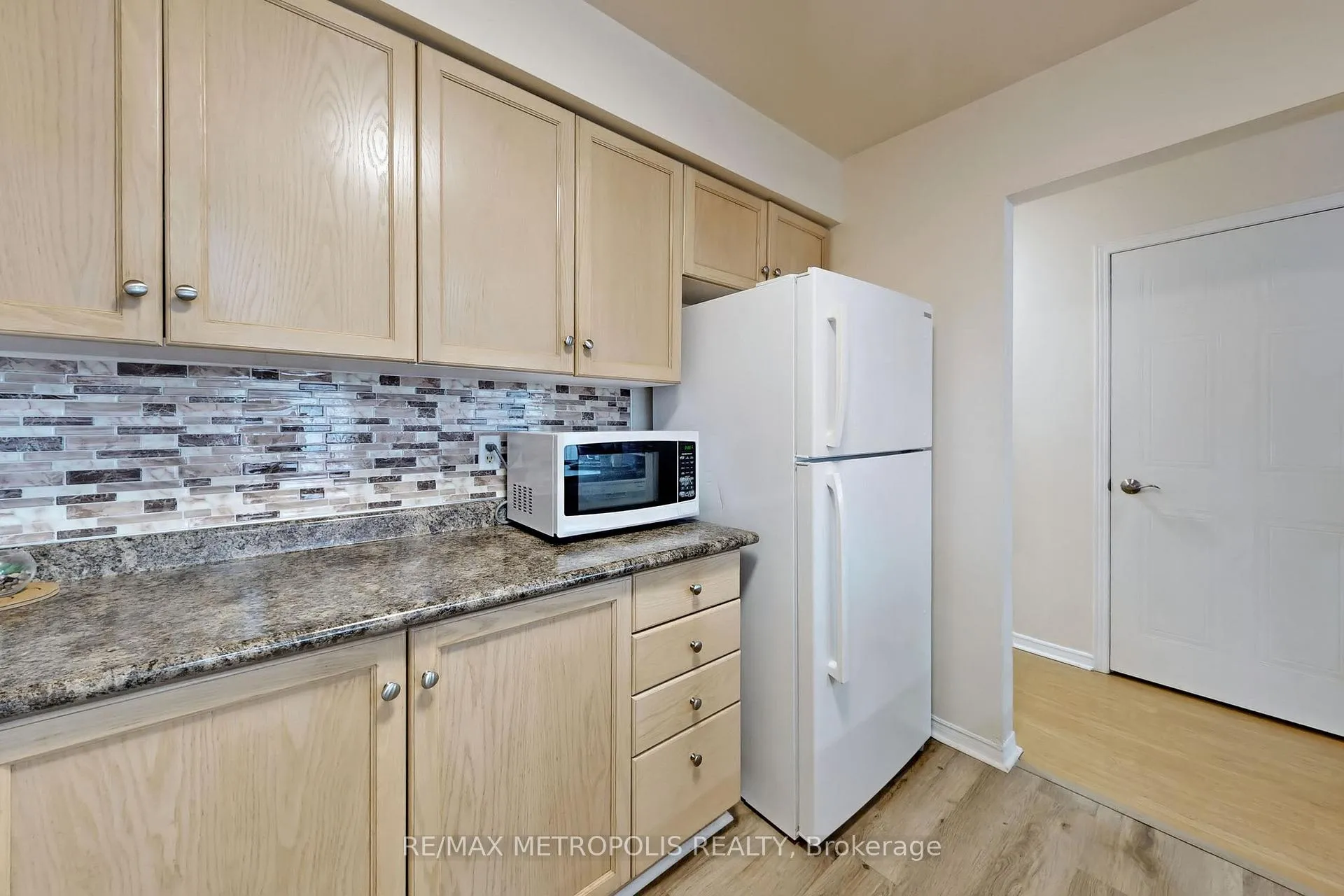 Photo 16 of Unit 20, 811 Wilson Road N, Oshawa, Pinecrest — HOMEH
