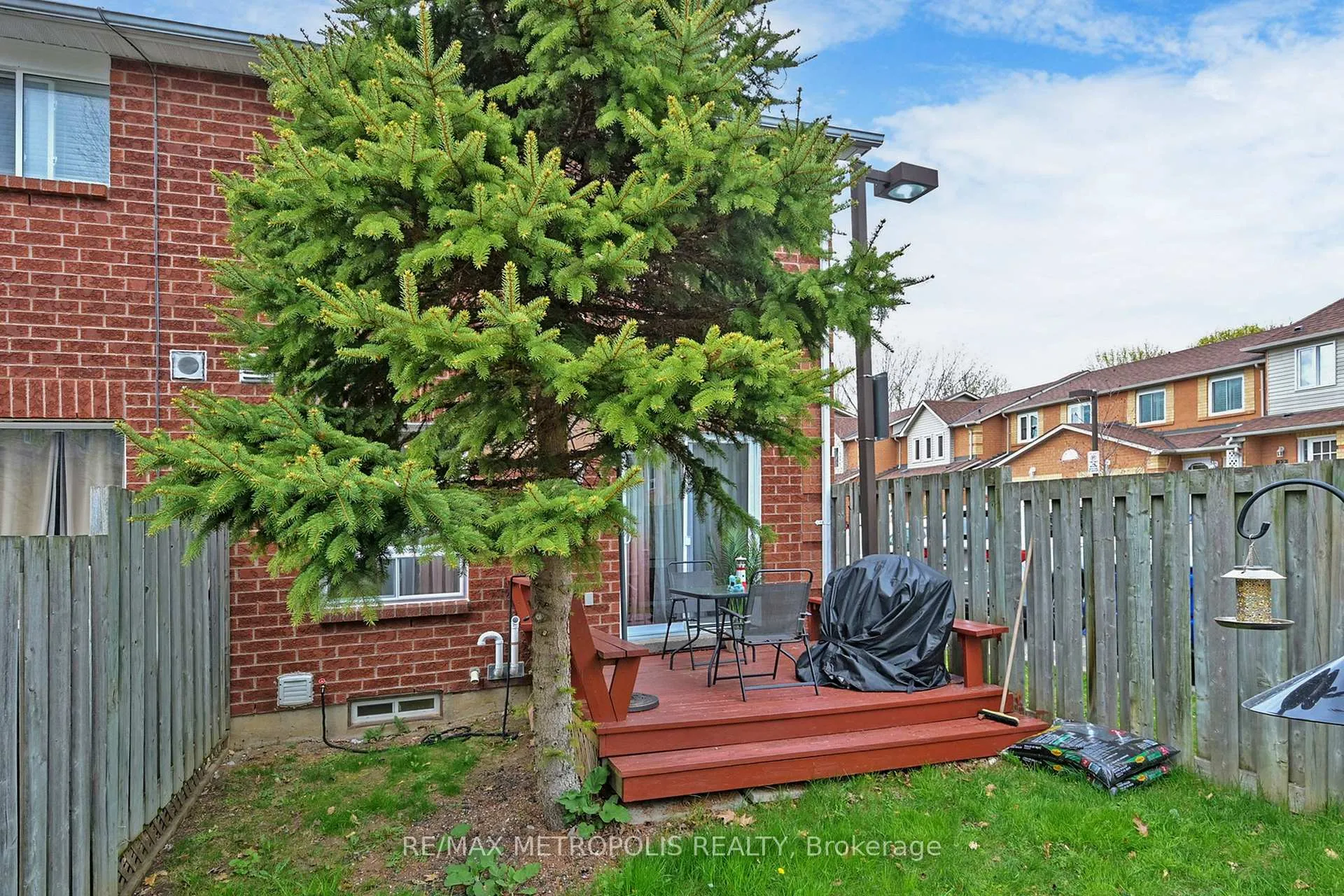 Photo 39 of Unit 20, 811 Wilson Road N, Oshawa, Pinecrest — HOMEH