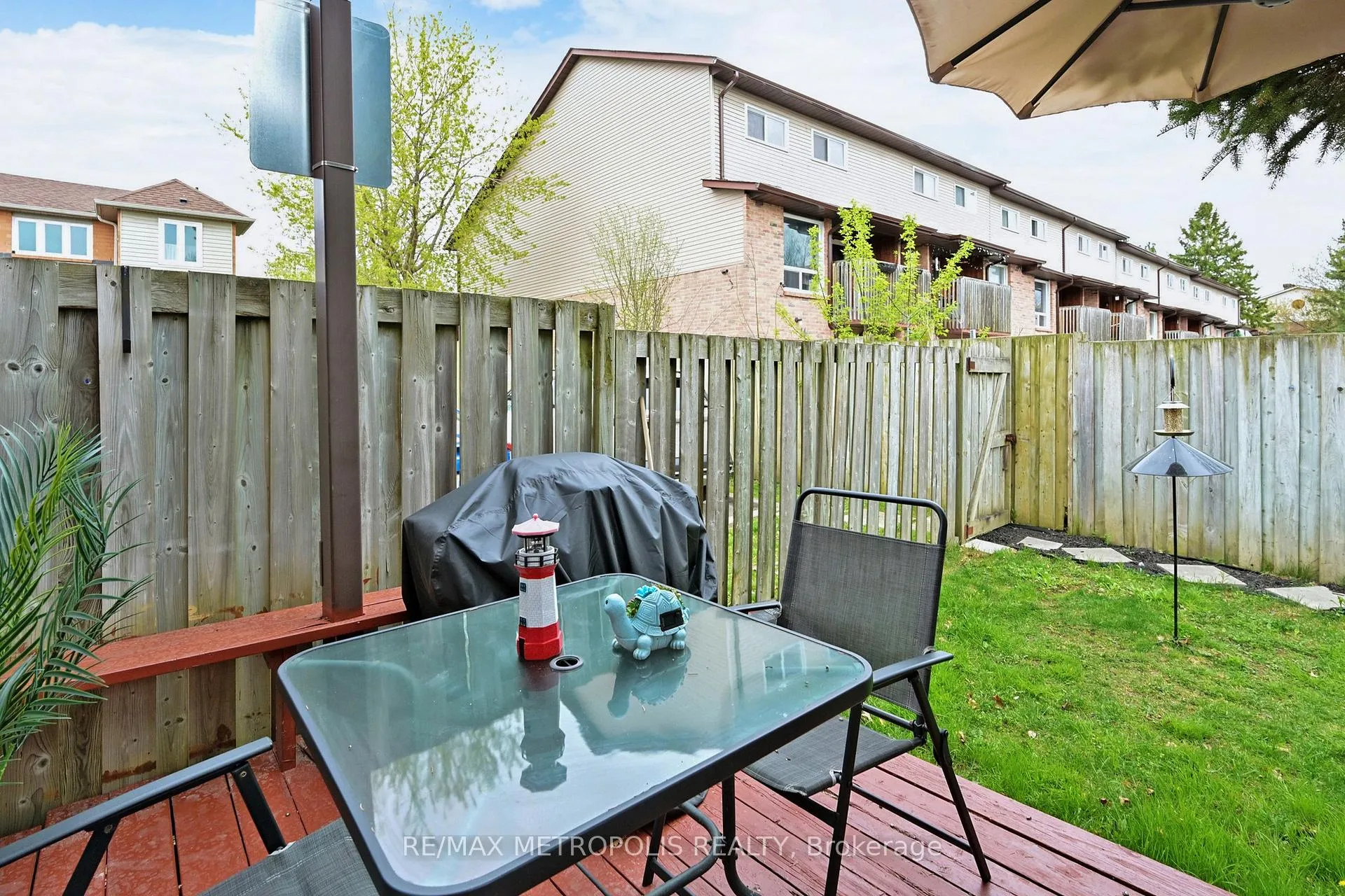 Photo 42 of Unit 20, 811 Wilson Road N, Oshawa, Pinecrest — HOMEH