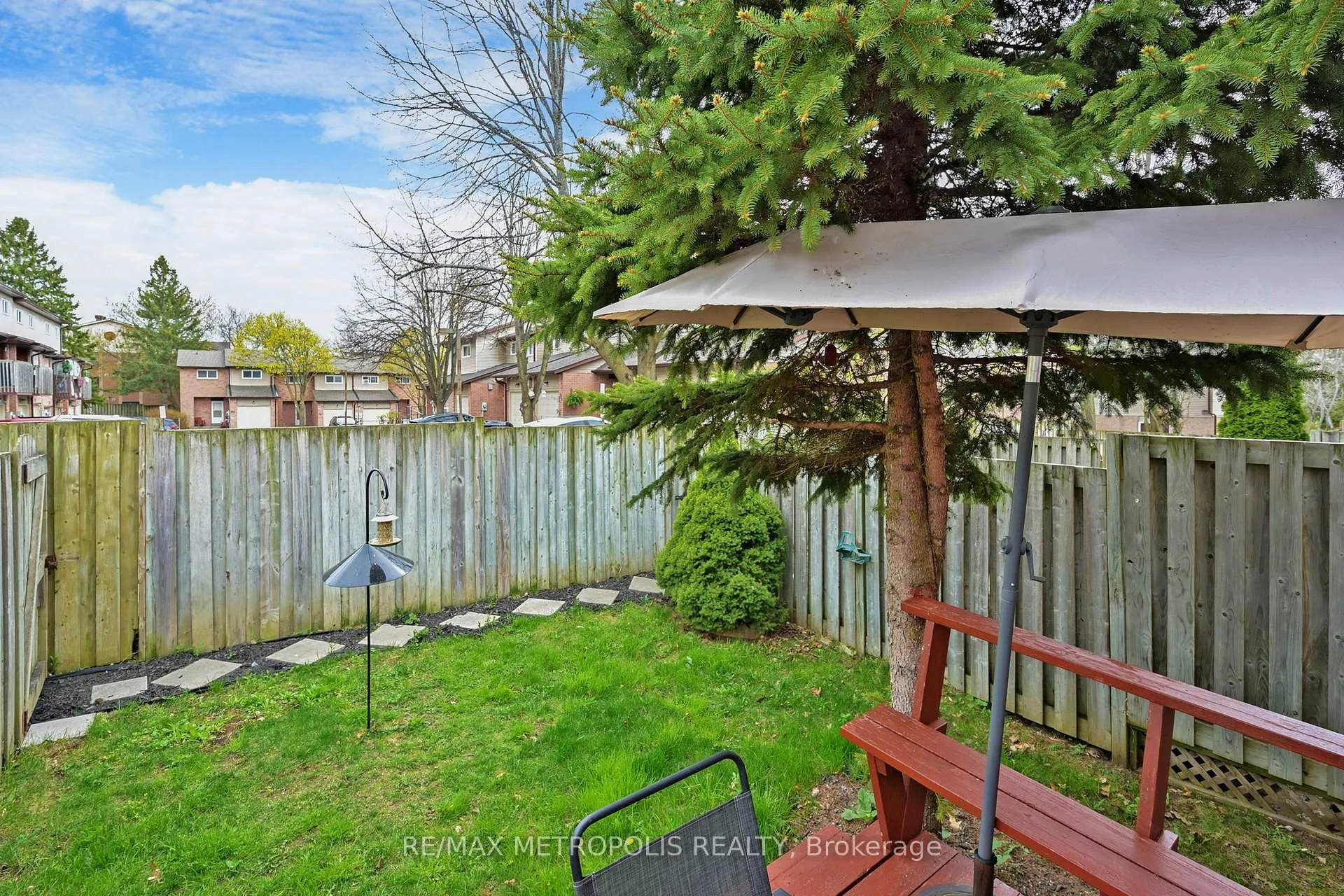 Photo 43 of Unit 20, 811 Wilson Road N, Oshawa, Pinecrest — HOMEH