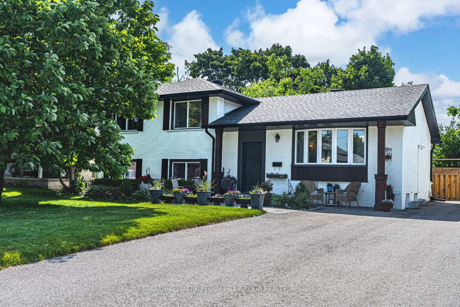 Photo 1 of 45 Ottaway Avenue, Barrie, Wellington — HOMEH