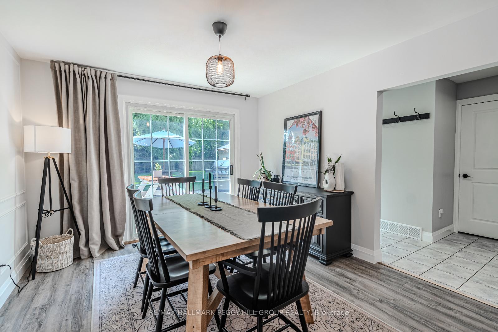 Photo 5 of 45 Ottaway Avenue, Barrie, Wellington — HOMEH
