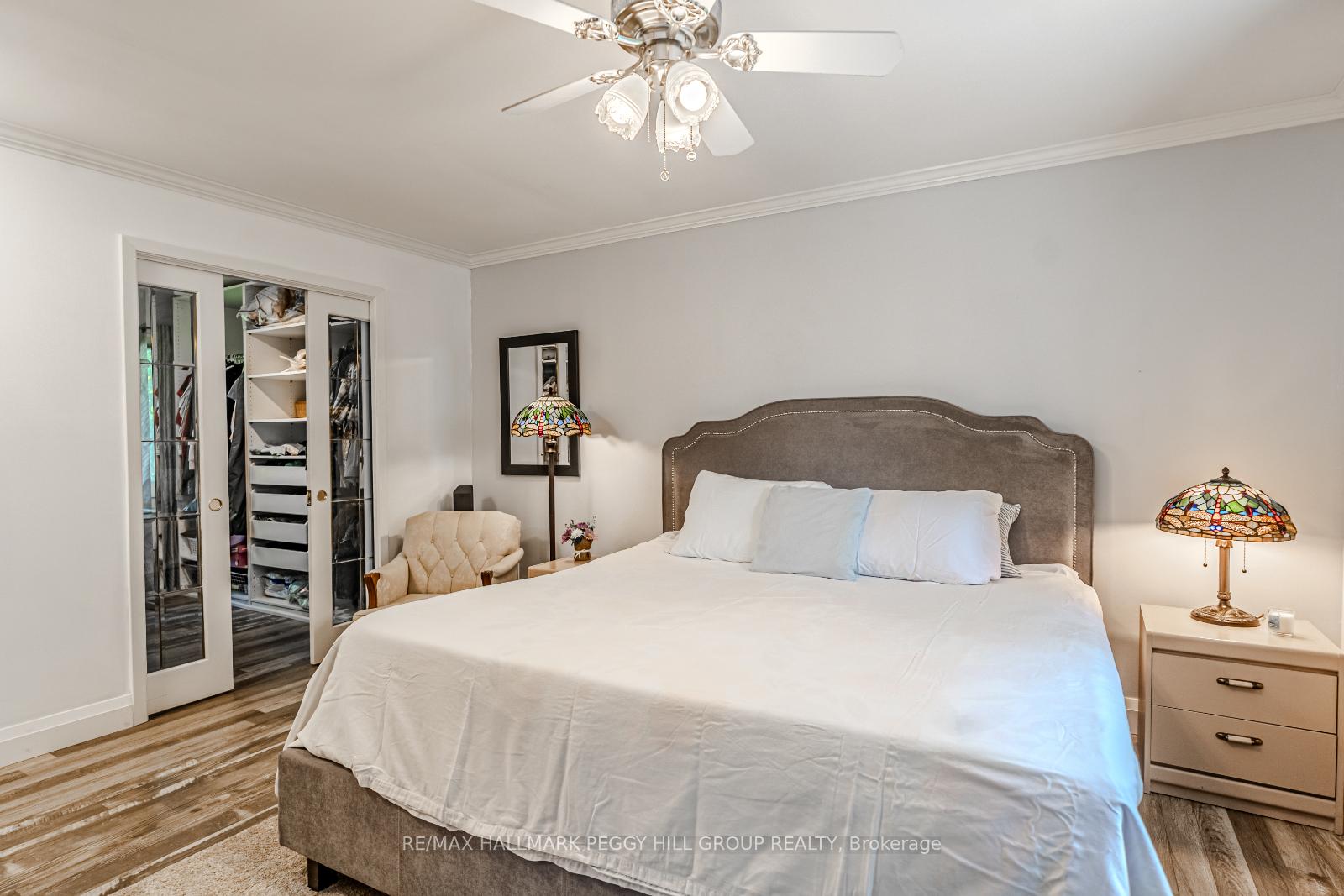 Photo 12 of 45 Ottaway Avenue, Barrie, Wellington — HOMEH