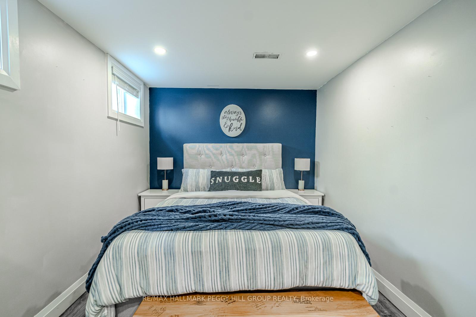 Photo 17 of 45 Ottaway Avenue, Barrie, Wellington — HOMEH