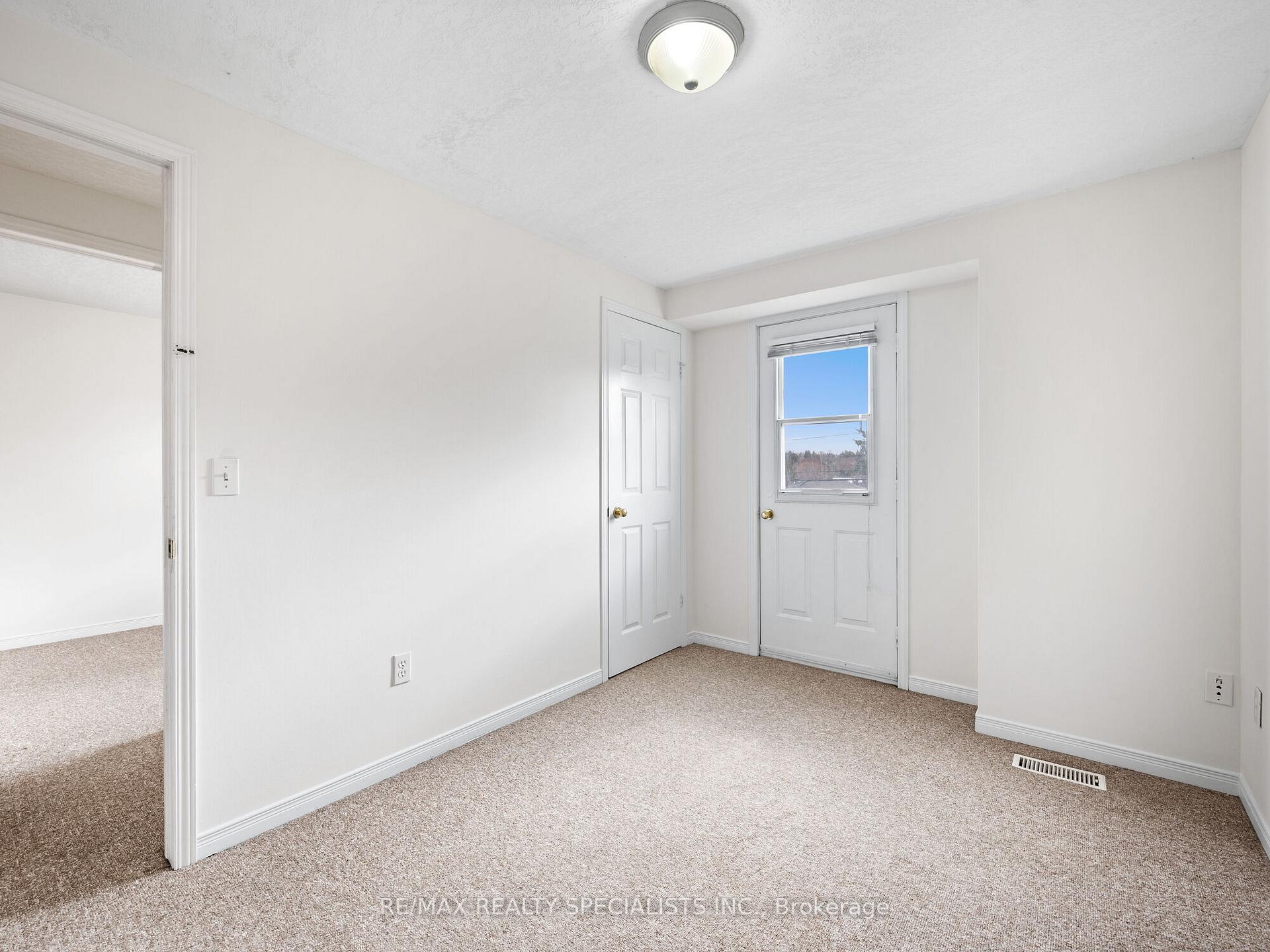 Photo 14 of Unit 1, 142 York Road, Guelph, St. Patrick's Ward — HOMEH