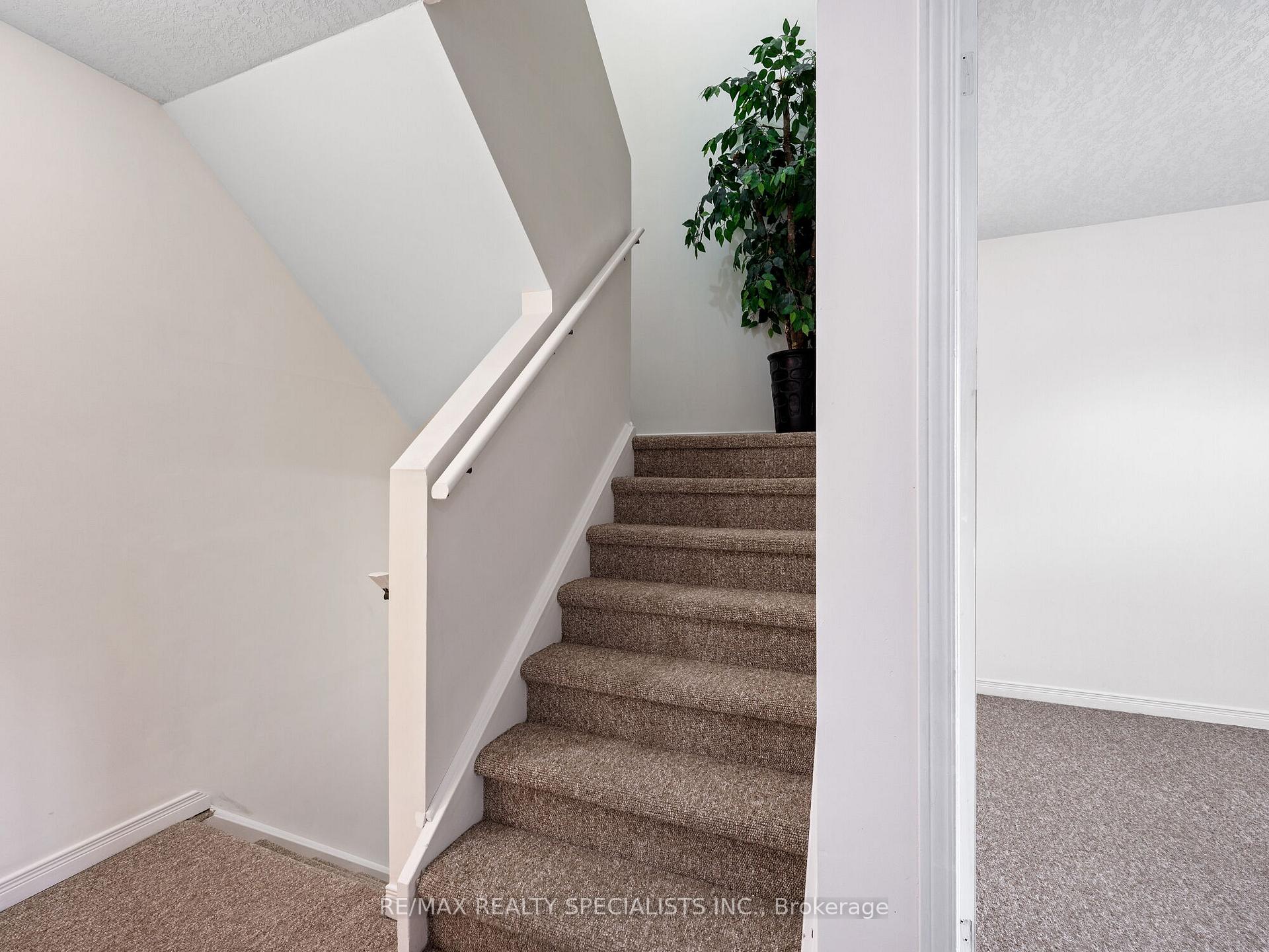 Photo 19 of Unit 1, 142 York Road, Guelph, St. Patrick's Ward — HOMEH