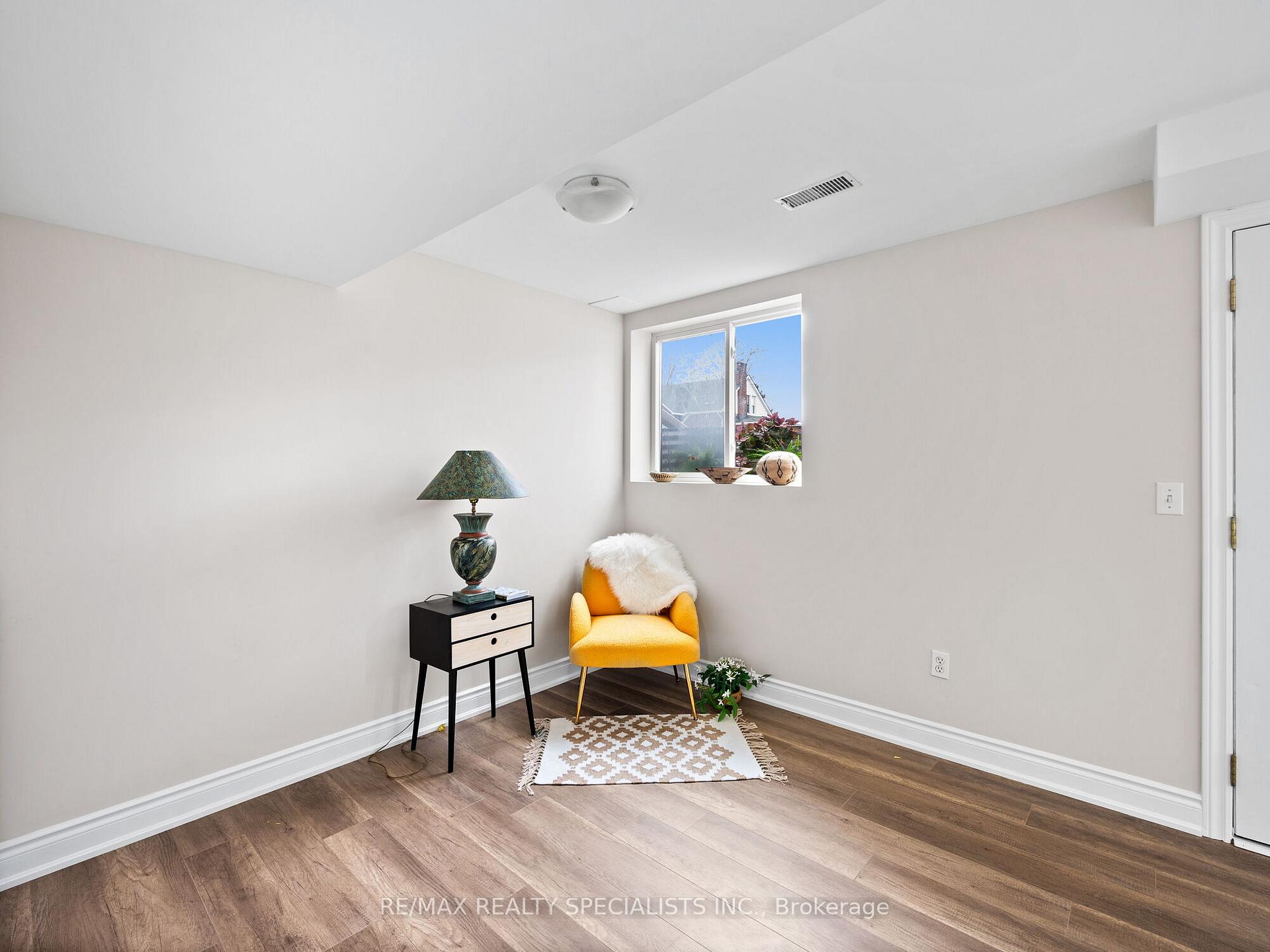 Photo 28 of Unit 1, 142 York Road, Guelph, St. Patrick's Ward — HOMEH