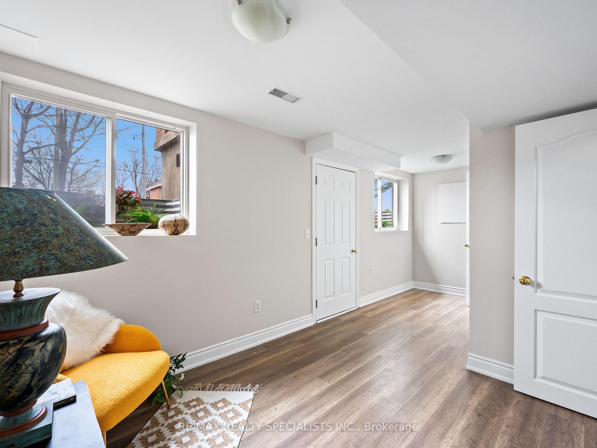 Photo 29 of Unit 1, 142 York Road, Guelph, St. Patrick's Ward — HOMEH