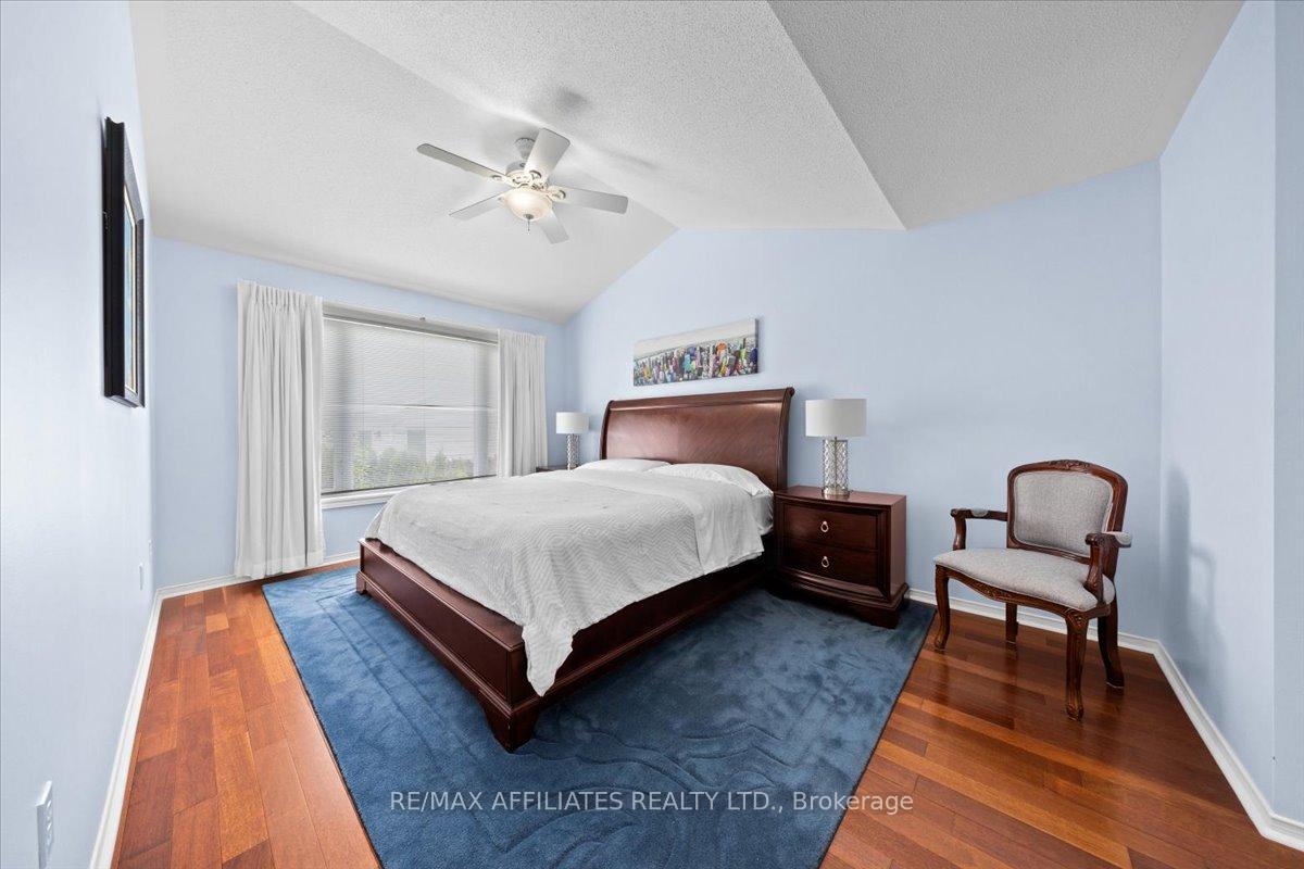 Photo 3 of 1244 Foxborough Private, Ottawa, Beaconwood — HOMEH