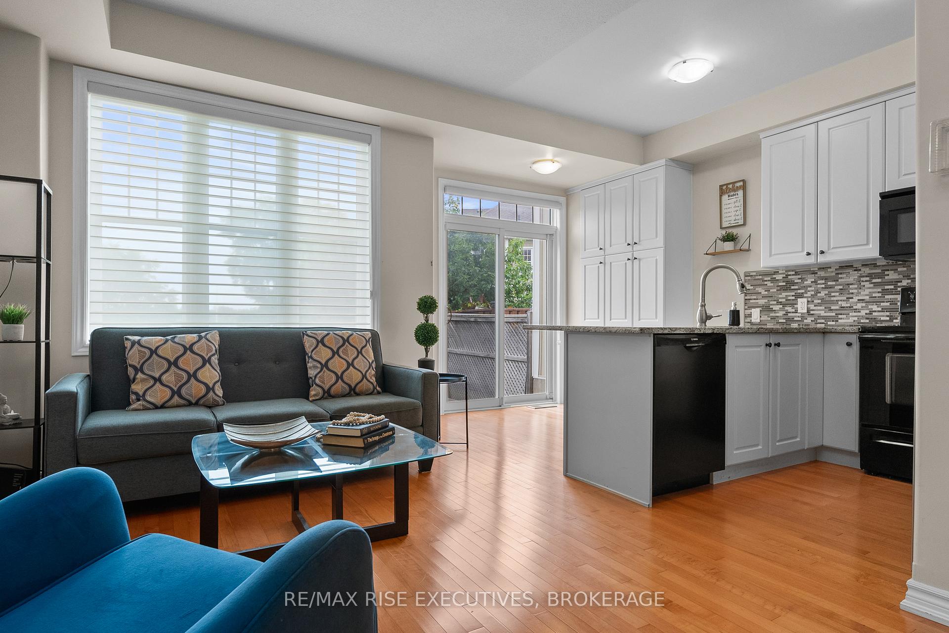 Photo 12 of 903 Ascot Lane, Kingston, Rideau — HOMEH