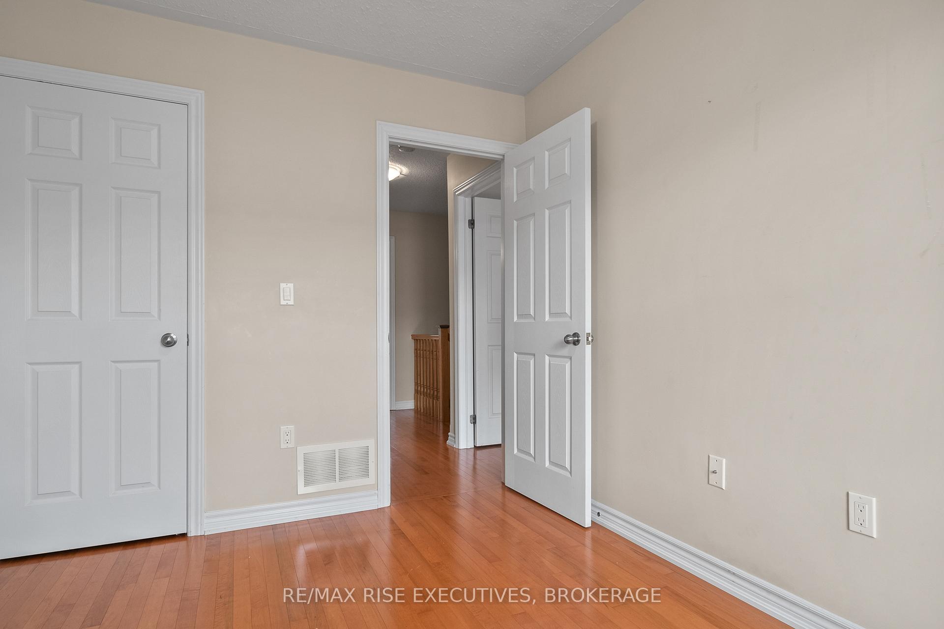 Photo 21 of 903 Ascot Lane, Kingston, Rideau — HOMEH