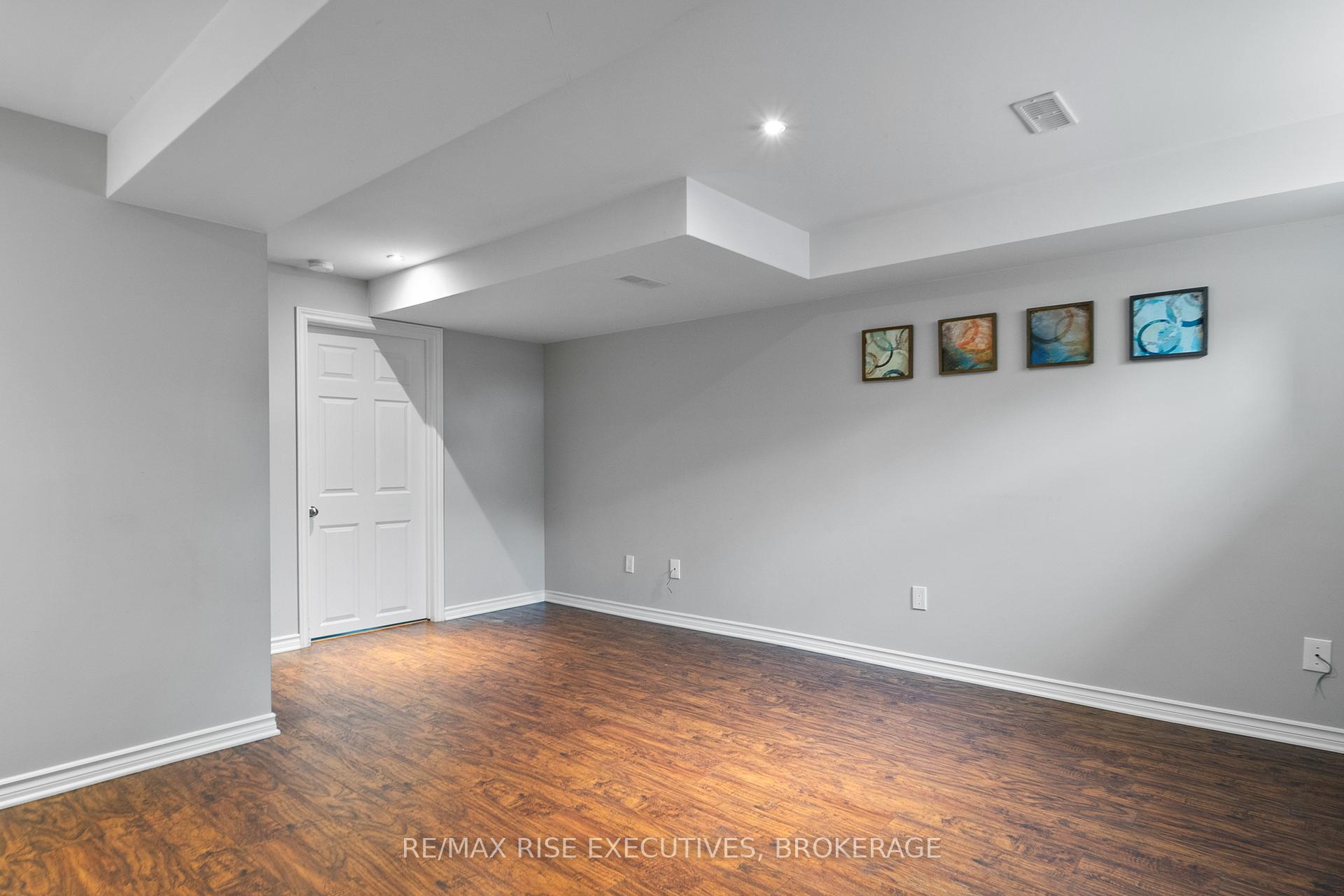 Photo 36 of 903 Ascot Lane, Kingston, Rideau — HOMEH
