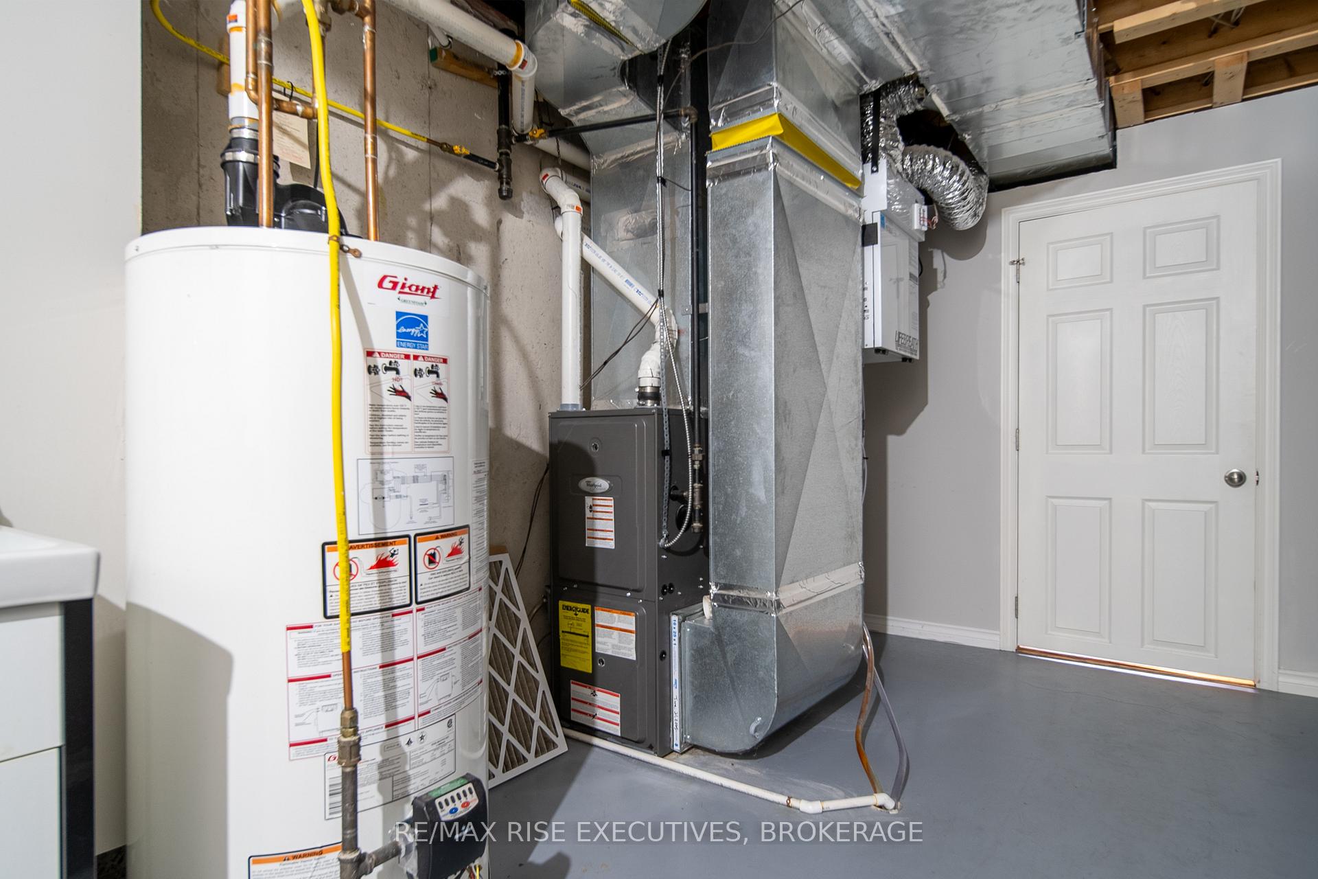 Photo 48 of 903 Ascot Lane, Kingston, Rideau — HOMEH