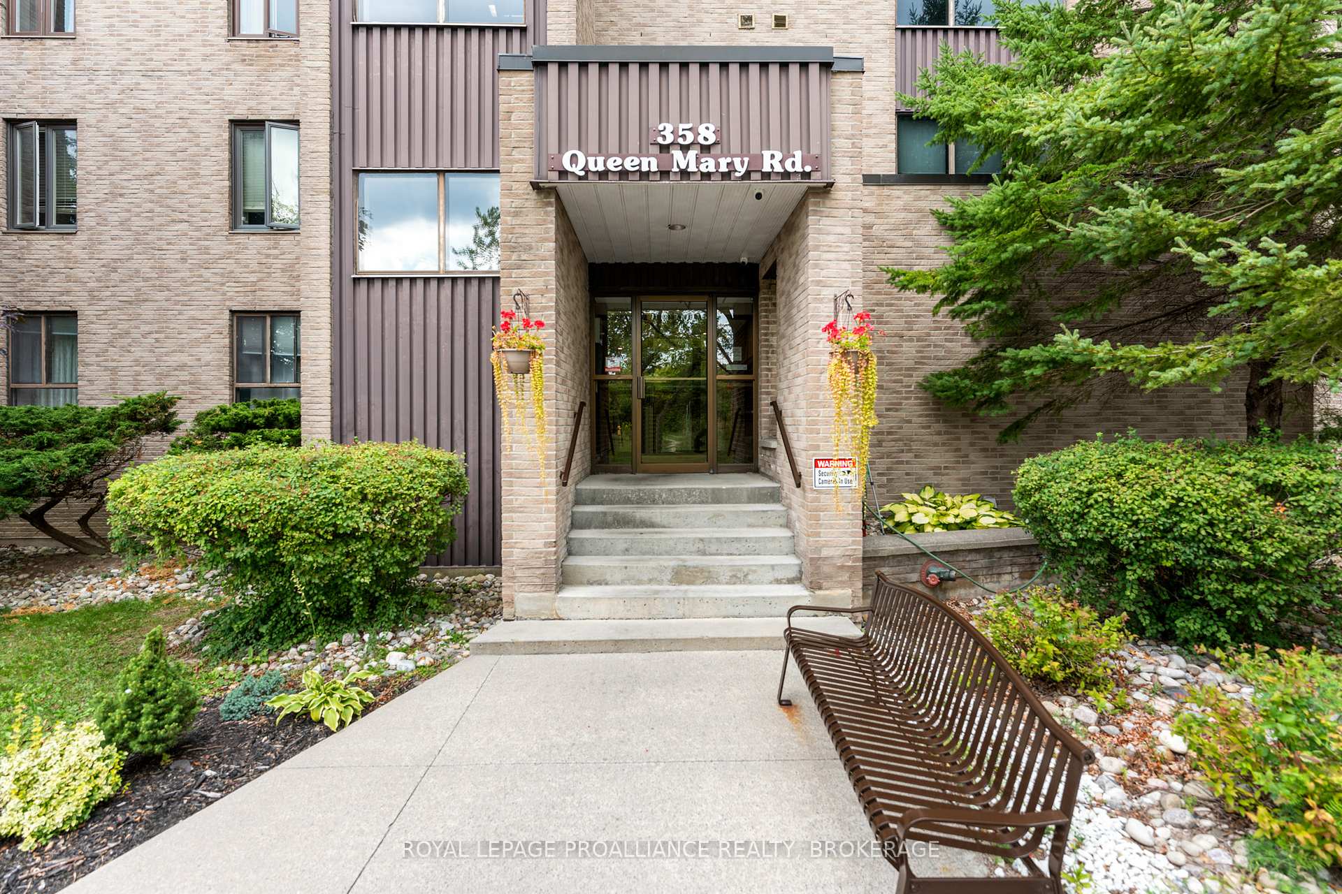 Photo 1 of Unit 515, 358 Queen Mary Road, Kingston, West of Sir John A. Blvd — HOMEH