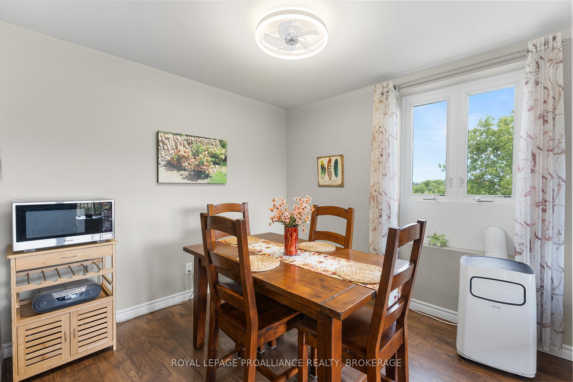 Photo 7 of Unit 515, 358 Queen Mary Road, Kingston, West of Sir John A. Blvd — HOMEH