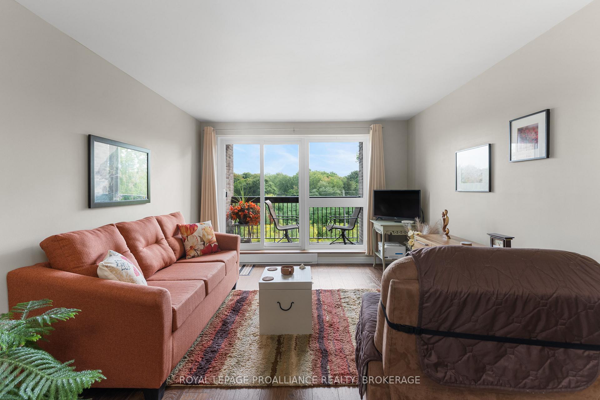 Photo 10 of Unit 515, 358 Queen Mary Road, Kingston, West of Sir John A. Blvd — HOMEH