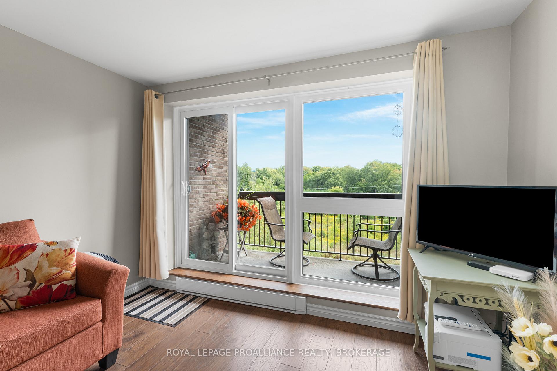 Photo 13 of Unit 515, 358 Queen Mary Road, Kingston, West of Sir John A. Blvd — HOMEH