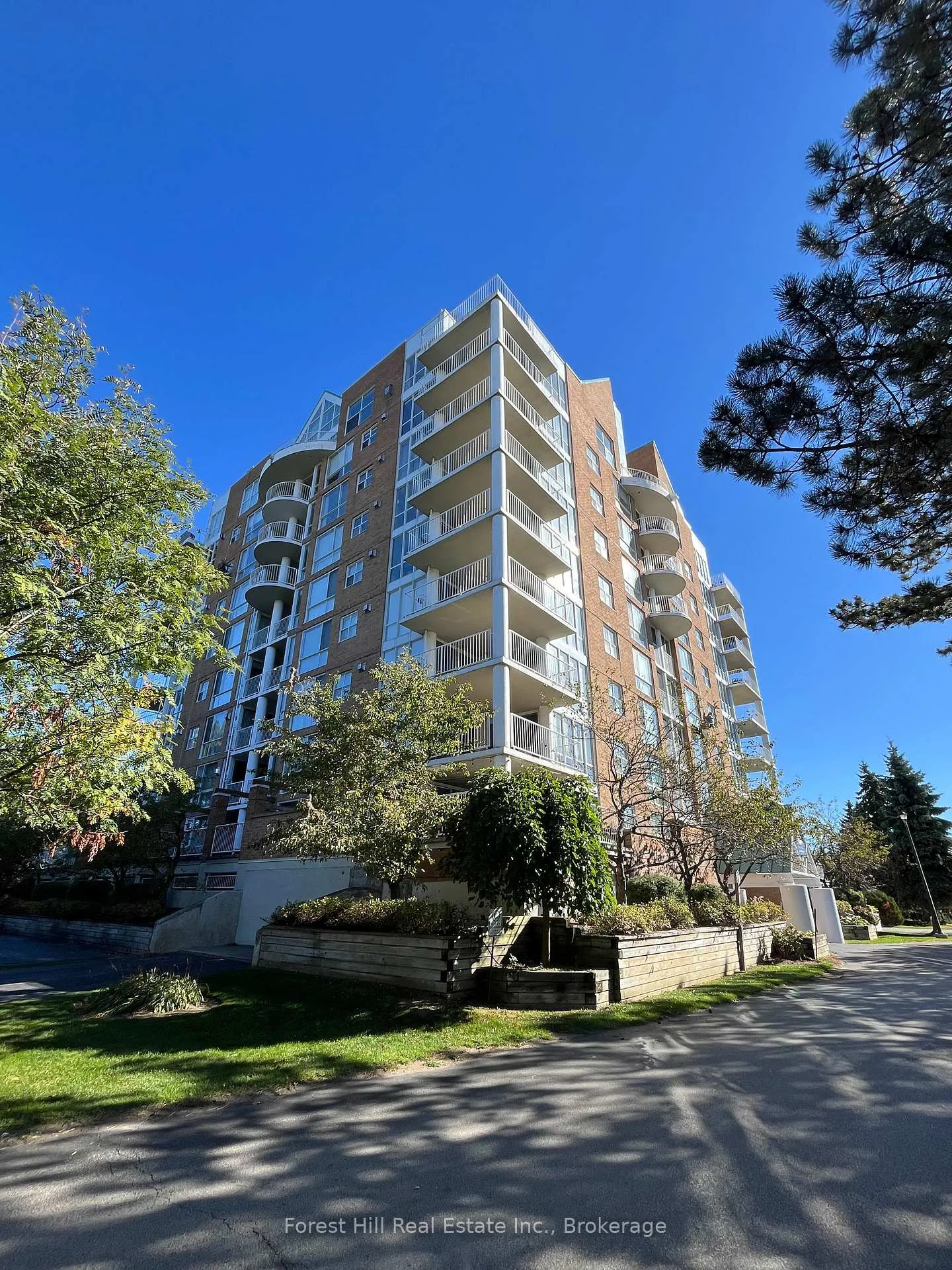 Front of Unit 402, 24 Ramblings Way