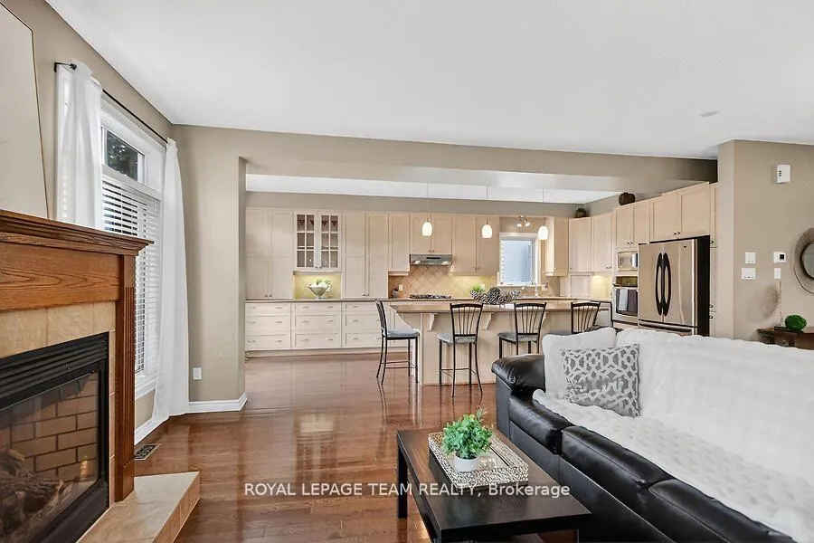 Photo 70 of 104 Versilia Drive, Ottawa, Barrhaven East — HOMEH