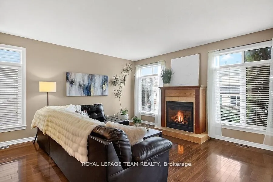 Photo 120 of 104 Versilia Drive, Ottawa, Barrhaven East — HOMEH