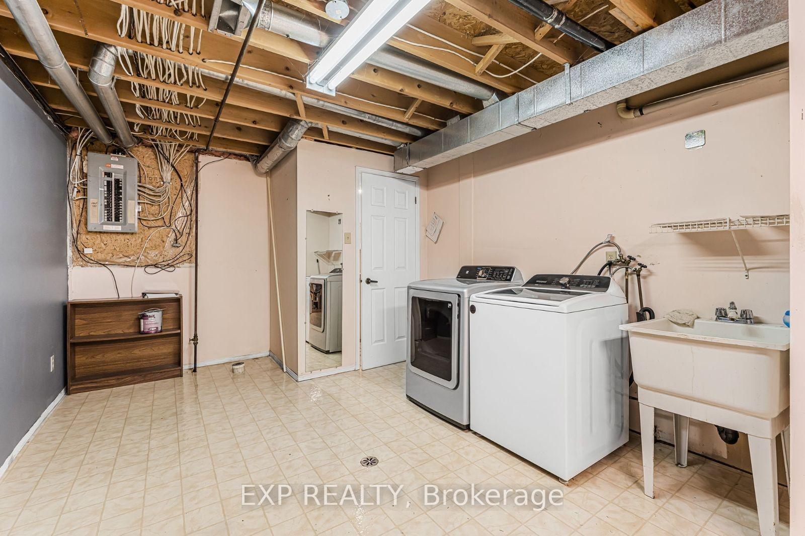 Photo 35 of 65 Riverview Road, New Tecumseth, Alliston — HOMEH